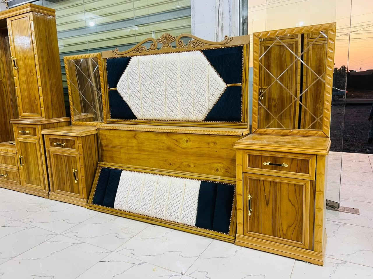 غرف نوم صاج عراقي شغل الموصل درجه اولى 5ملم الاسعار مختلفه للاستفسار الاتصال على الرقم 
***********
***********
