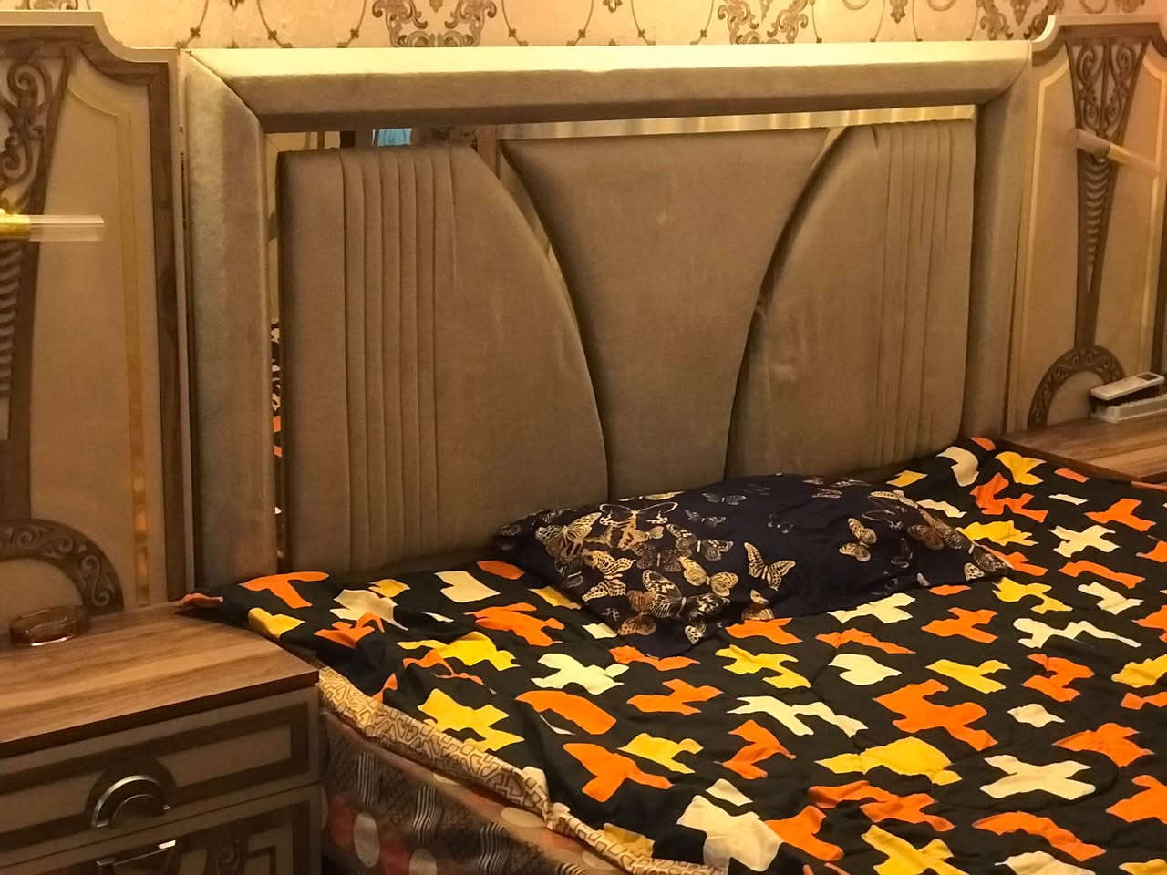 سلام عليكم غرفه تركي جديده نظافه ٩٠بل١٠٠ دعش قطعه جديده وتجي وتشوف جربايته تكمه يعني اصعد دبج عليه 
سعر ١وبيه مجال عنواني بغداد مدينه الصدر رقم الهاتف
***********
