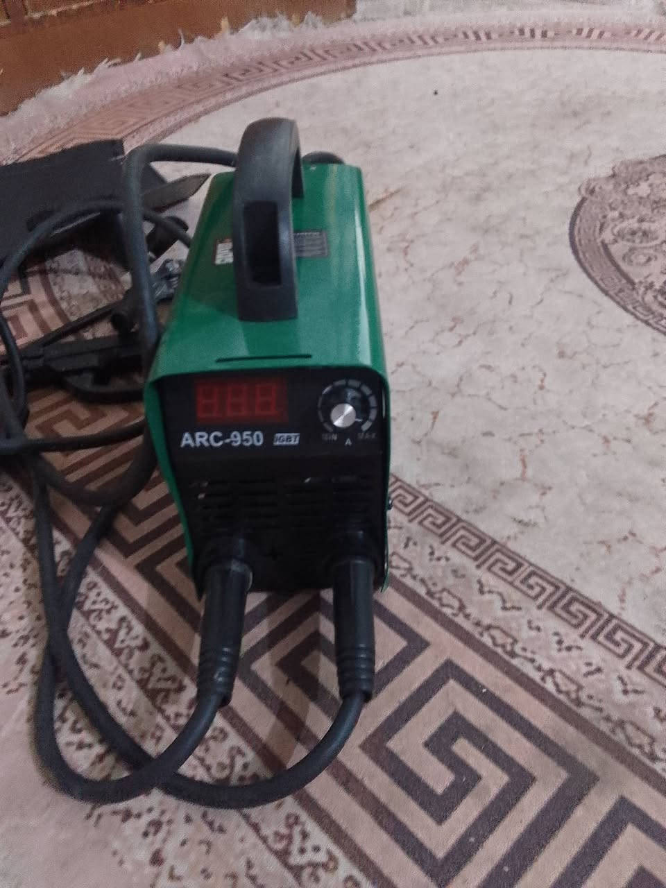 مكينه جديده البيع سعر ٥٠ الف ***********

