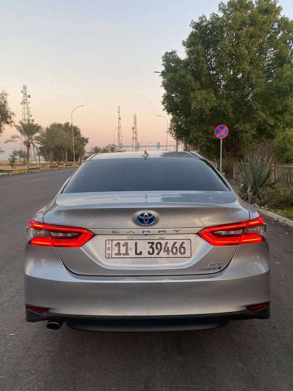 كامري 2022 للبيع
مواصفات xle هايبرد 
فول مواصفات عده فتحه 
البجم كبس 
ضربتها ابواب + بيها حالوب 
السعر 183 
ماشيه 86 ميل 

صور الحادث مرفقه بالمنشور 
المكان بغداد  
الرقم 
***********
