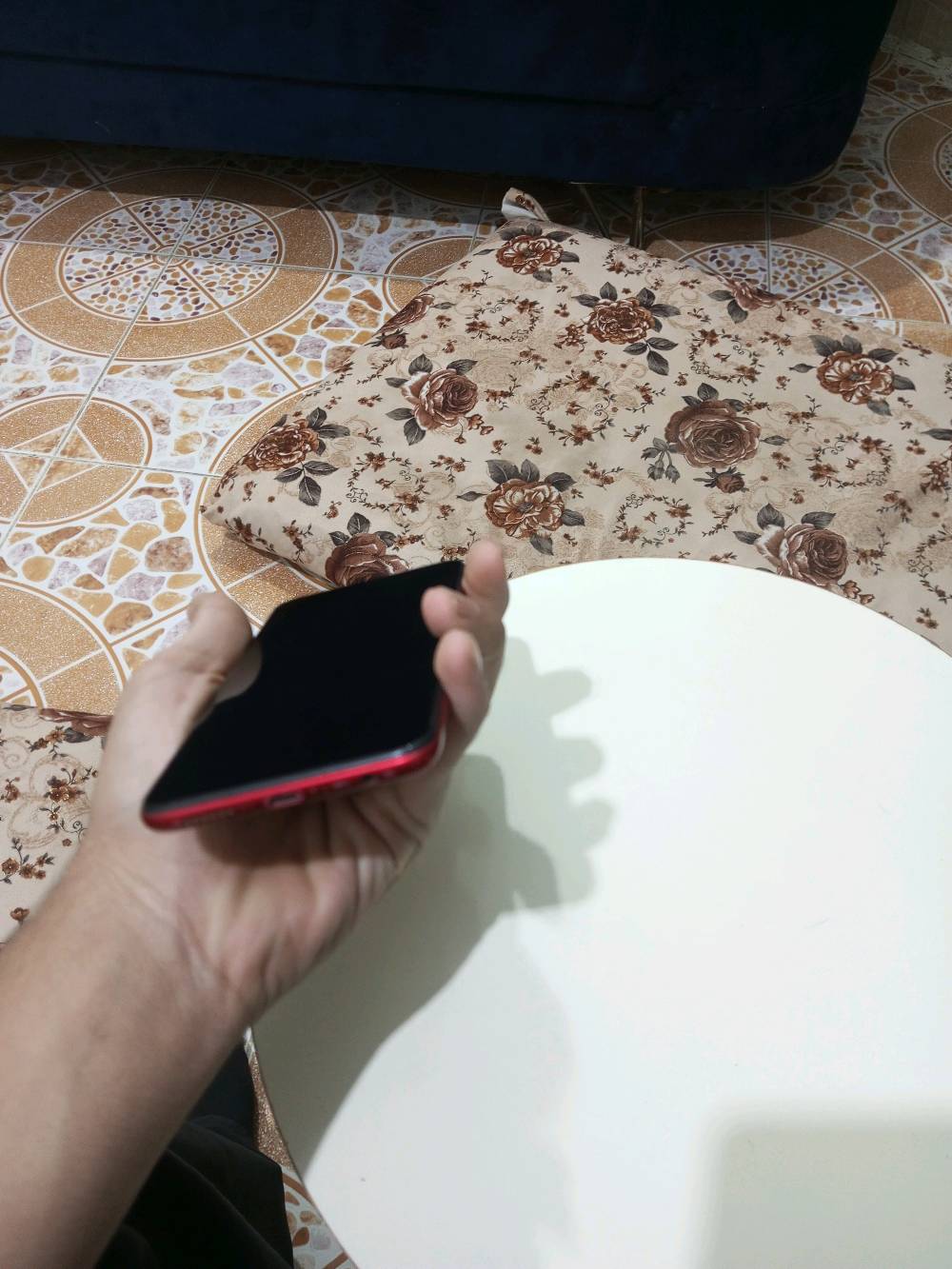 اي 10 البيع الجهاز شغال بس مبدل ايسي شحن الباقي مكفول وبلادي سعر 60 وبي مجال ديالى بعقوبة التحرير الاتصال *********** بي كسر صغير بل شاشة ما مثر يعني الجهاز شغال