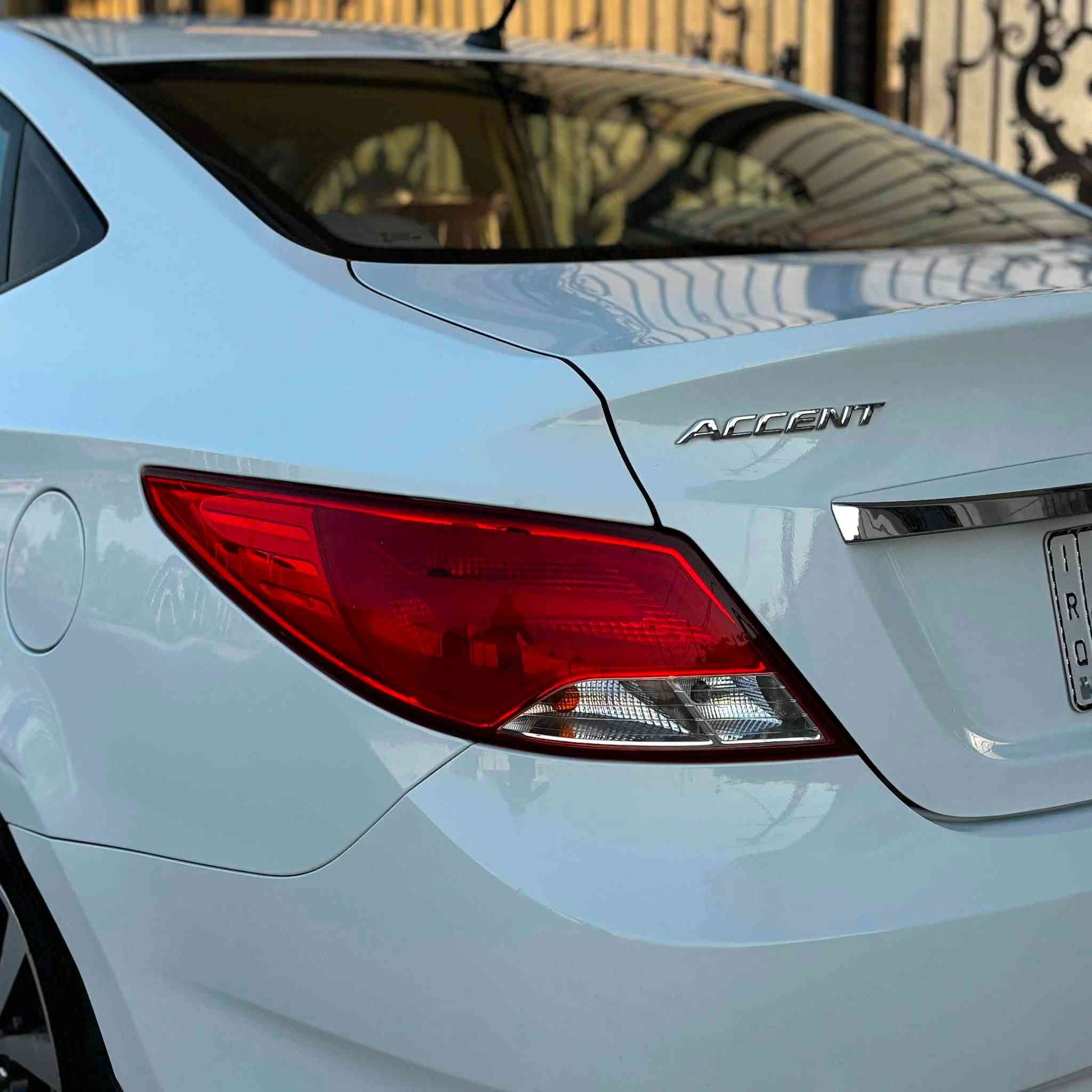 للبيع Hyundai Accent
هونداي اكسنت 2016 بحالة الوكالة
رقم كربلاء الدولي الجديد مع سنوية وهزة جديدة باسمي شخصياً 

السيارة بدون صبغ بدون ضرر بدون تبديل
بدون بارد بدون فتح بدون حالوب
حتى الدعاميات بلاديات
(ما بيه سنتمتر بارد او صبغ) كفالة مطلقة

السيارة فول مواصفات بلو المحسن
مكينة 1600 دوش تنفس طبيعي
كير AT
فتحة
خمسة وكل كب
داخل مطعم بكاربون فايبر الاصلي
شاشة كامرة اصل بلاد شركة
اربعه دسك
ABS
نظام ال ECO
ثلاجة بالجكمجه
سويج شخاطة
اشاير بالمري

محرك + كير وضع البلاد والشركة بدون فتح 

الحدادية بدون نقص برغي 
كهربائيات وضع الشركة ما ملومسات

تبريد ثلج ثلج 🧊 🧊 
تدفئة شغالة 
السيارة مابيه شي مو شغال ولا نقص برغي واحد
داخل وخارج وضع شركة

مع السيارة كتلوكات +سبير + سويج احتياط  +عدة الشركة كاملة

السعر 116 قفل قفل

مكاني بابل الحله

للاستفسار الاتصال على الرقم 
***********
