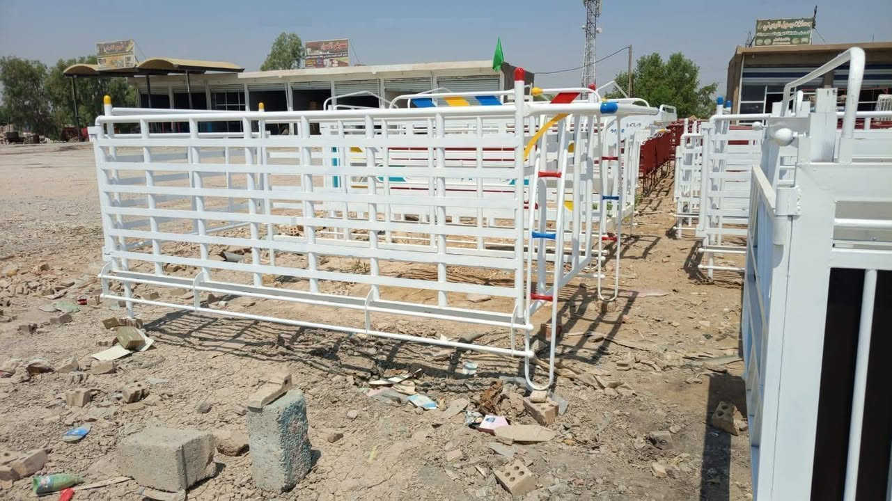 السلام عليكم اخوان لبيع محجر كيه فحل (رتفاع متر و10 حديد 2ملم اركان عكوسه سن ) مكان بغداد تقاطع نهروان ***********
