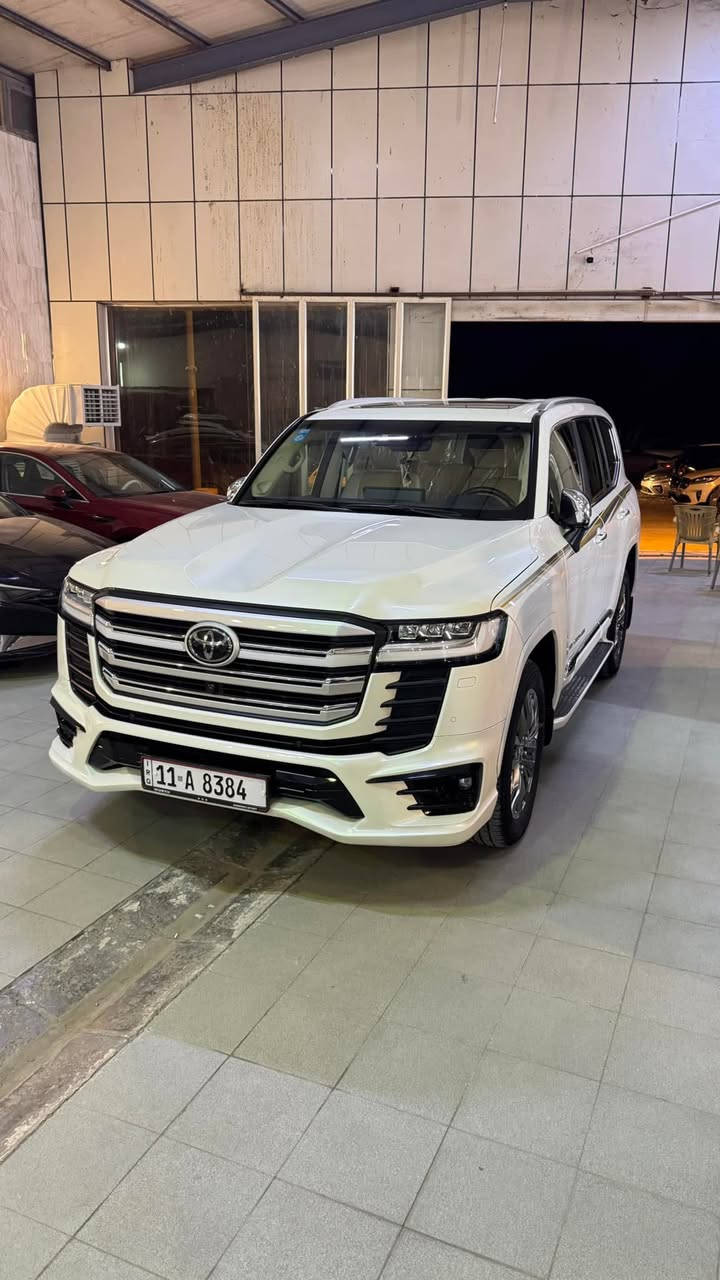 لاندكروز VX • ٢٠٢٤ • ماشيه ٤٦٠٠٠