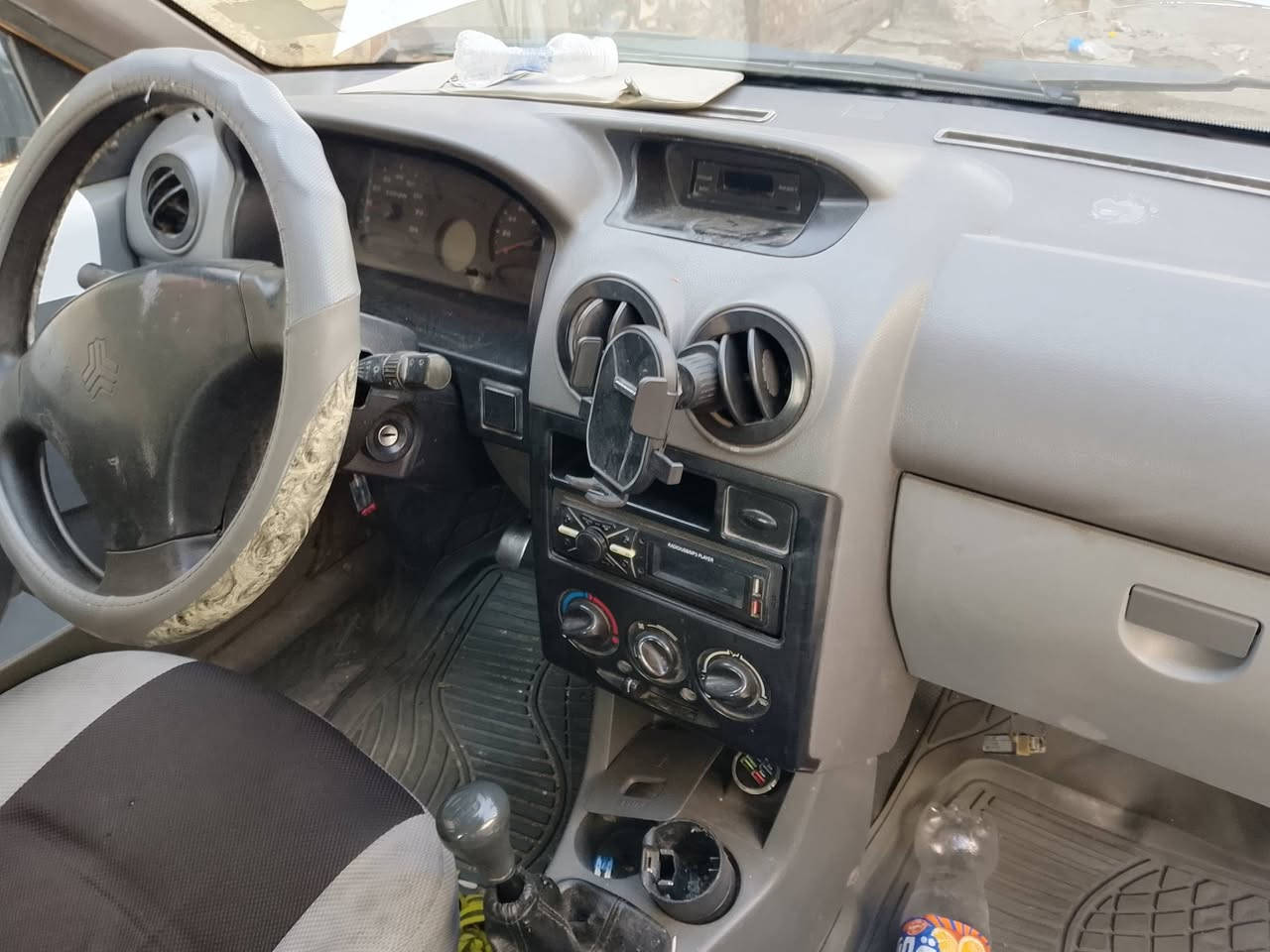 سايبا 15 بسمي بغداد مشروع وطني سنويه صاقطه صار 6 اشهر مكينه بيها تبخير بيها بارد باب السايق وبيها بارد بصندوك تبريد شغال كهربائيات شغاله شواصي نظيفه 27 وبيها مجال ***********
