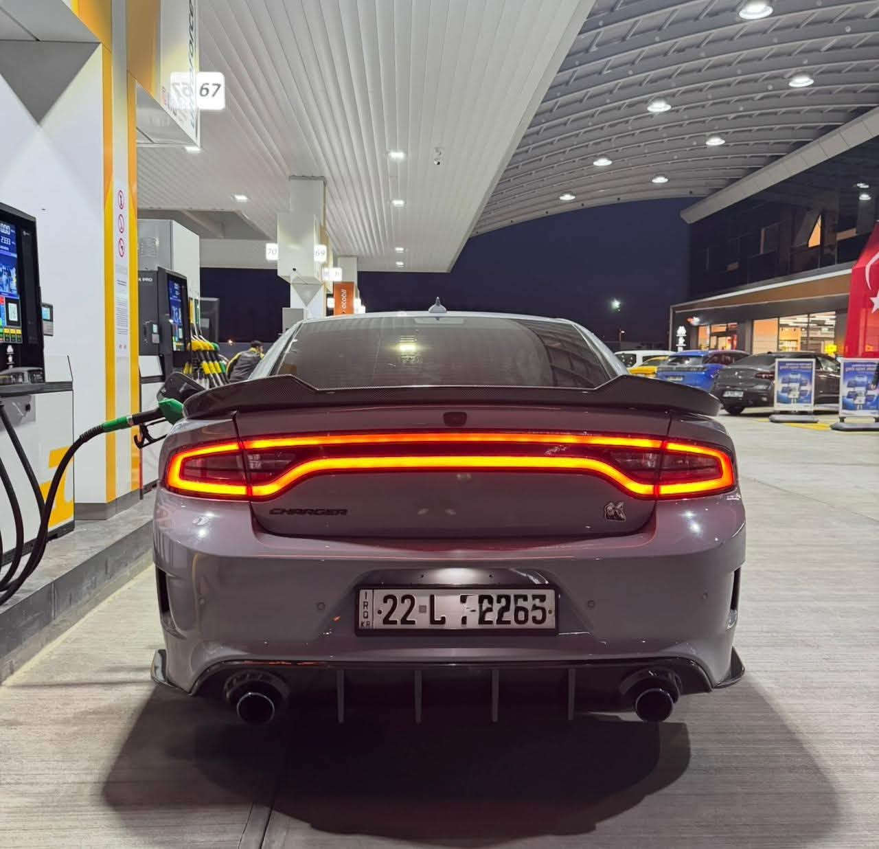 🚨 للبيع | Dodge Charger Scat Pack 6.4 🚨
✈️ موديل 2021 | لون مميز
📍 أربيل

🔹 الممشى: 44,000 ميل
🔹 المحرك: V8 — 6.4L
🔹 القوة: 485 حصان 🚀
🔹 القير والمحرك: بشرط

⭐ المواصفات:

• بصمة
• شاشة كبيرة — Full Options SRT
• شفتات ستيرن
• فجوج Brembo
• Line Lock
• Launch Control
• تشغيل عن بُعد
• كشنات تدفئة
• تدفئة مرايا جانبية
• تحكم ستيرن
• لايت زينون عالي وناصي
• درگة كاربونRPM 
• فول كماليات
وهوايه مواصفات بعد

🛠️ الضرر:

• تعديل باب أمامي يسار
• تعديل جامرلغ خلفي يسار
• الإيرباك فقط بردة طاك

💰 السعر: 32,000$

📞 للاستفسار:
***********
