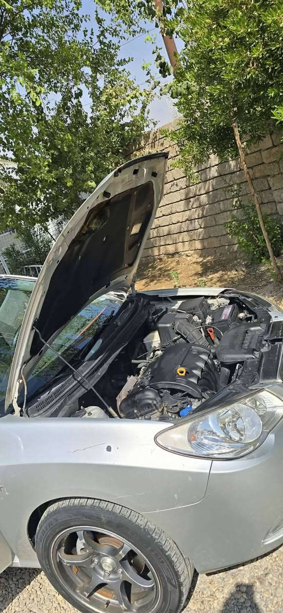 مكلف بلنشر للبيع افانتي مكصوص مامسجل كير محرك صدر تايرات تبريد تدفا كهربائيات كلها شرط سياره جاهزة مابيها نقص سعر 39 وبيها مجال لشراي اوالم رقم صاحب السيارة 
مكلف بلنشر ***********
