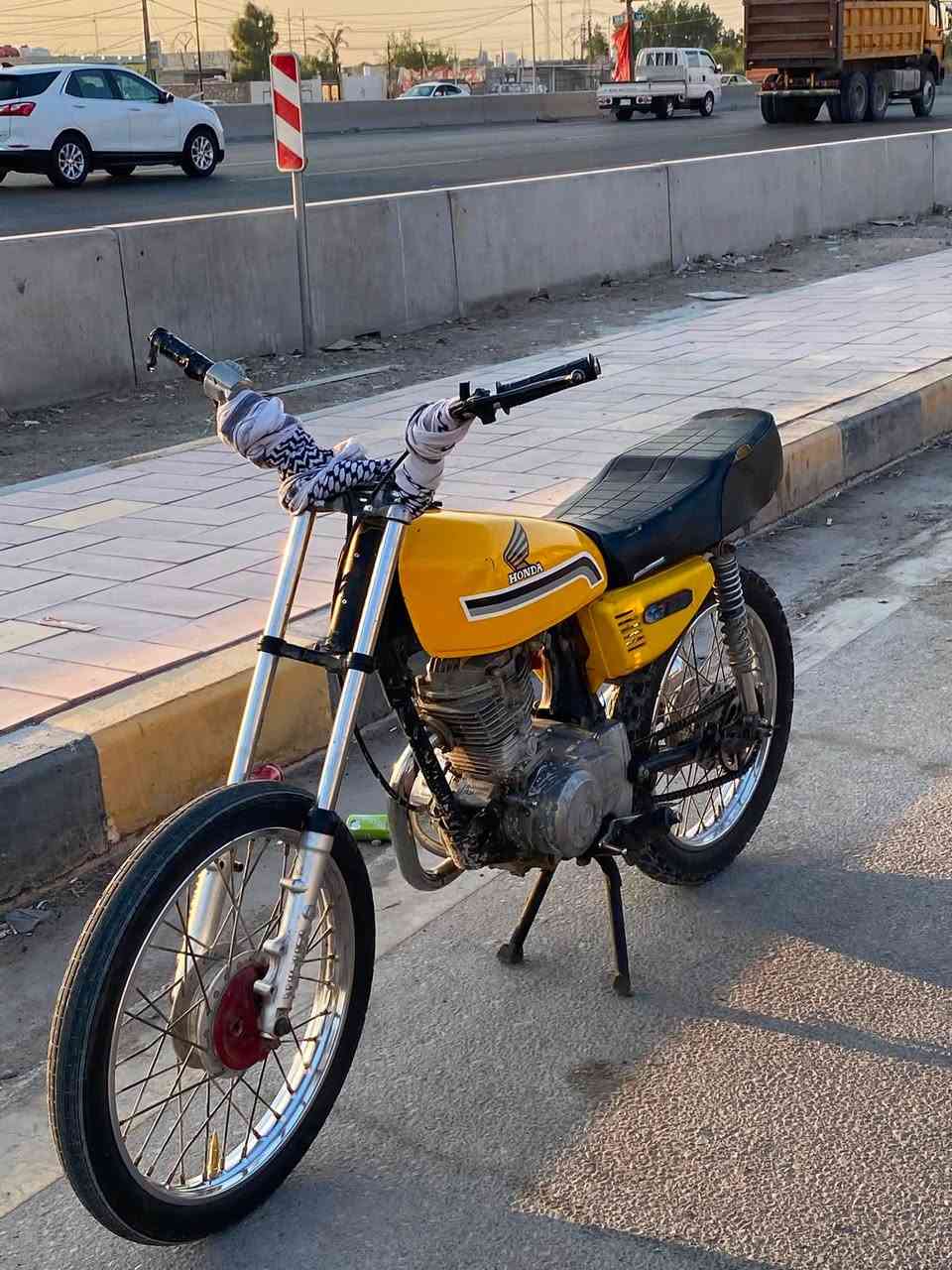 كلك للبيع نضافه شوفت عينك دراجه تخبل محرك ناعم مفتوحه مرا واحد سعر 270وبيه مجال قليل ستفسار راسلني خاص وهاذا رقمي ***********
