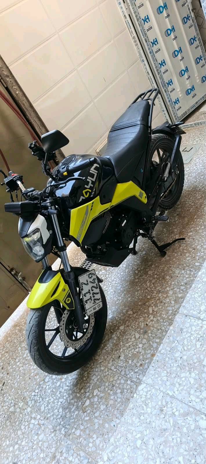 🏍️ للبيع دايوان ميگا رياضي 200cc — 2023

📍 بغداد، الرقم باسمي
🔹 ماشية 14 ألف كم
🔹 مكينة ما مفتوحة
🔹 استخدام شخصي، ما مشتغلة توصيل
🔹 السعر: 2,400,000 دينار

الملاحظات:
🔸 رصعة بسيطة بالتانكي
🔸 الإشارة الخلفية اليمنى محروگة (تبديلها حوالي 500 دينار)
🔸 تحتاج غسلة وترتيب

📌 الفحص حق المشتري وبكل أريحية.
📩 ***********