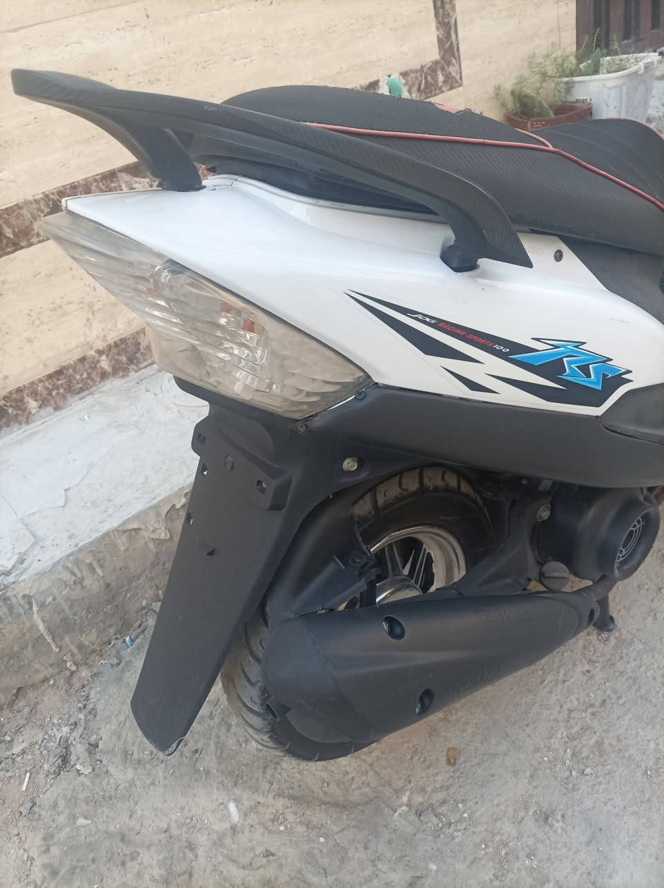 ماكس عدله ٥٥اخت الجديده سعرها معقول ومناسب لحديكسربسعر٤٥٠الموشراي لايشلع كلبي
***********
