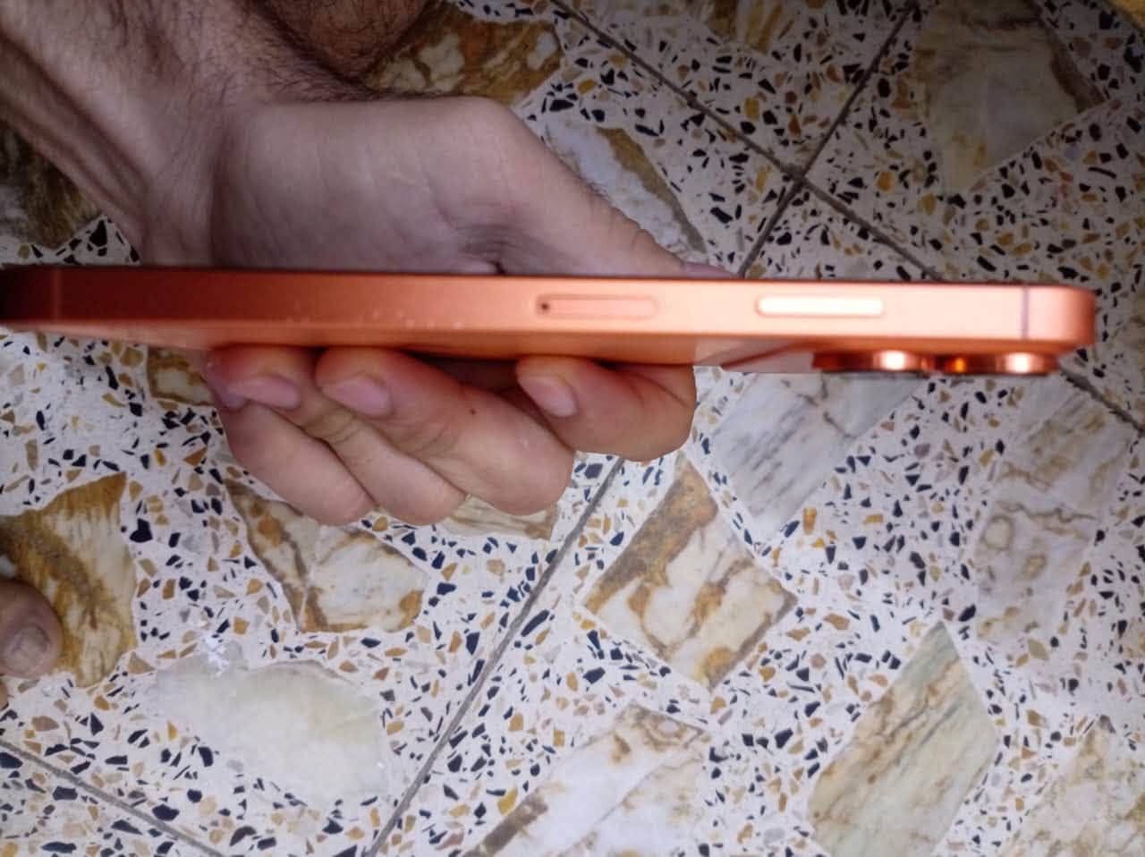 السلام عليكم 
اكس ماكس إس محور ال ١٧برو ماكس 
مبدل بطاريه بطاريته ١٠٠جديدة 
ذاكره ٢٥٦
فيس إيدي شغال 
سعره٢٢٥
بغداد الحسينيه ***********
