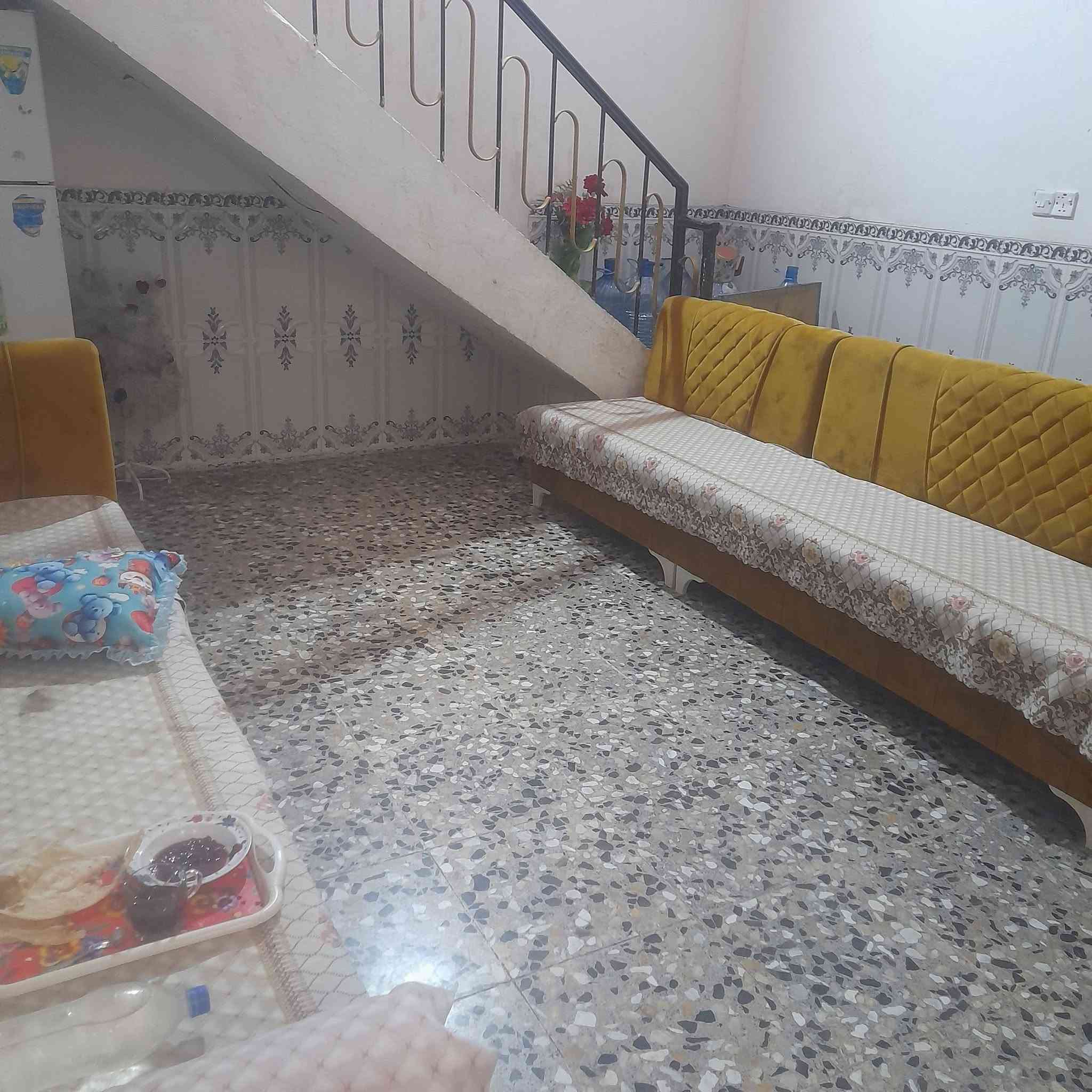 السلام عليكم بيت ١٥٠ متر طابو صرف باسمي منطقة حي شبيليه الستفسار ***********
