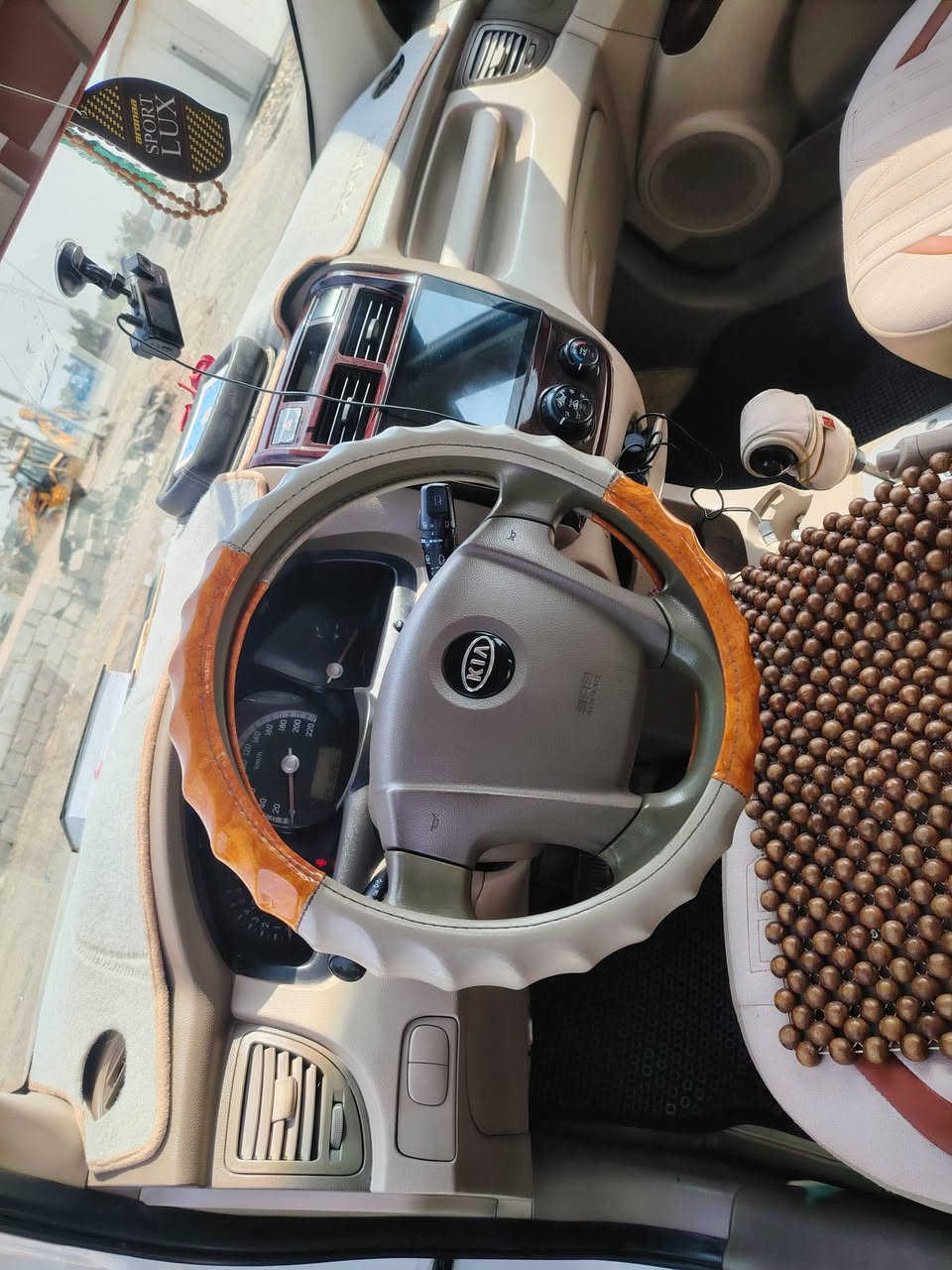 سبورتج ٢٠١٠ • فتحة سقف • بعقوبة