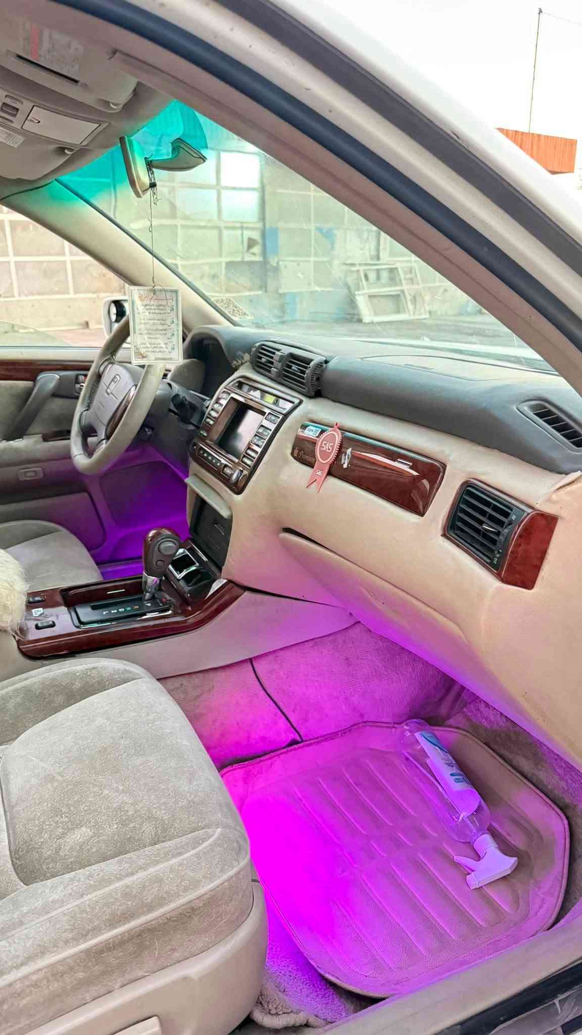 موس بە پارەی بڕاوەیەک٤٠ گەڵا دیفۆری بچوک
دیفۆری بچوک 171 
کۆد و بارکۆدی پێوەیە ✅
پێش و دوا کریستاڵ 
چوار کوشن کارەبا
پەردە 
دەعمێکی لای سەکنی هەیە
تەبریدی ئیش ناکات فلێزەر و بۆری ئەوێت 
دواوەی کەپسە  
سەقف و حیزام و کەڤەر و شانسی وگێڕ و مەکینەی بە شەرت 
لە سلێمانیم 
***********
