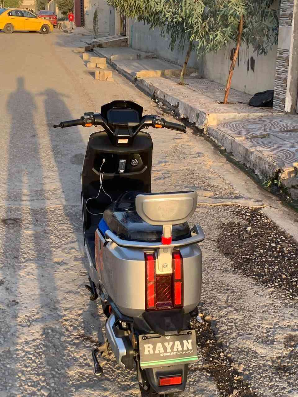 ريان وحش الكون لون سلفر
معروفه مواصفات ريان
 
بطاريات ٦ مسطره كلهن على فحص شرط

ملف ٢٠٠٠ حقيقي

فقط بي خدوش بسيطه ماتبين بالبوليش تروح

مكاني موصل حي الوليد

يرهم مراوس حسب القناعه 

***********
