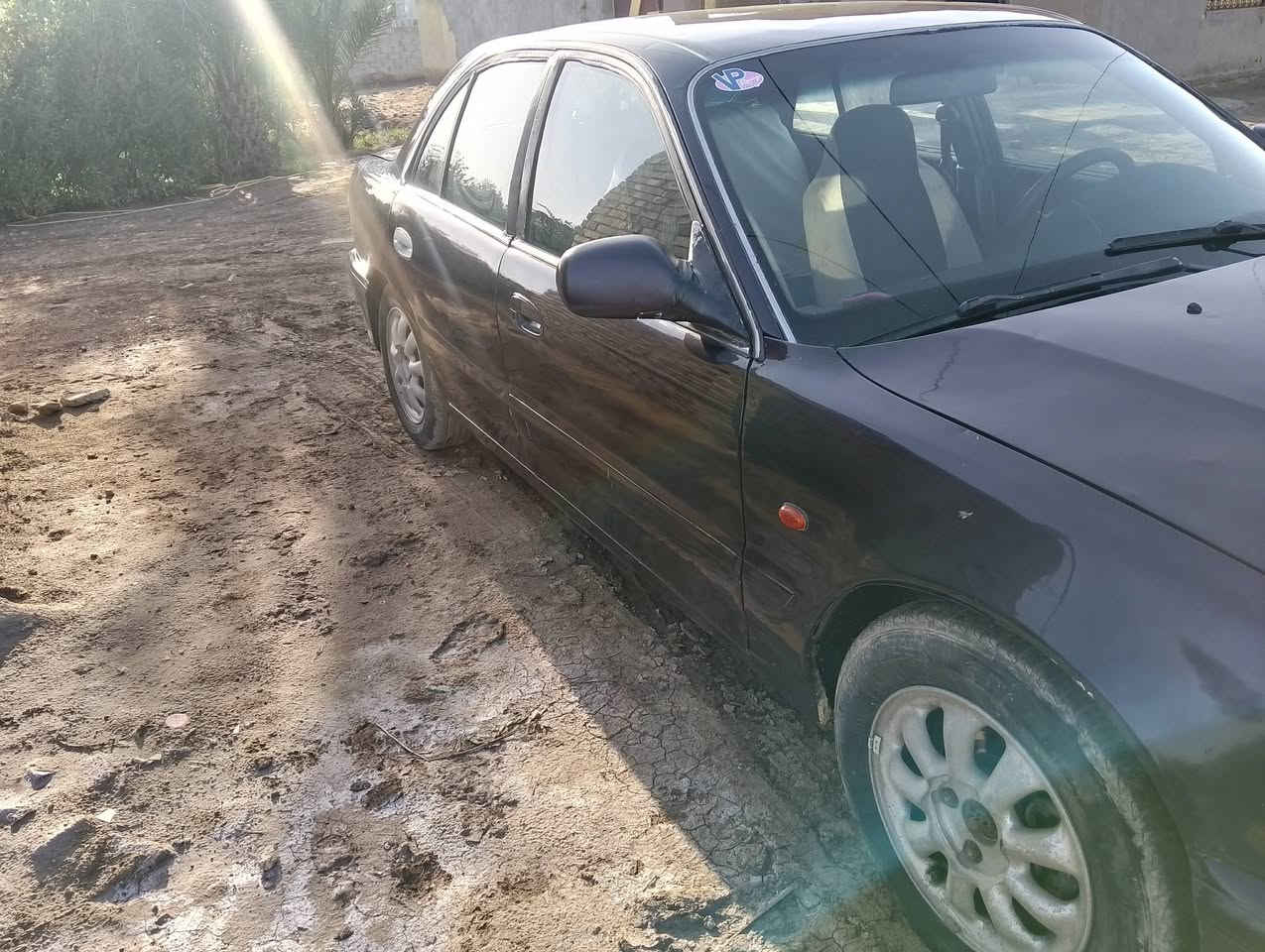 اسلام عليكم للبيع سوناتا تو 95 سياره جديده مثل ما بصوره مكينه 2000 جديده لا تنقيص ولا تبخير فقط تحتاج كهربائيات سعر 35وبيه مجال رقم صاحب السياره ***********@
