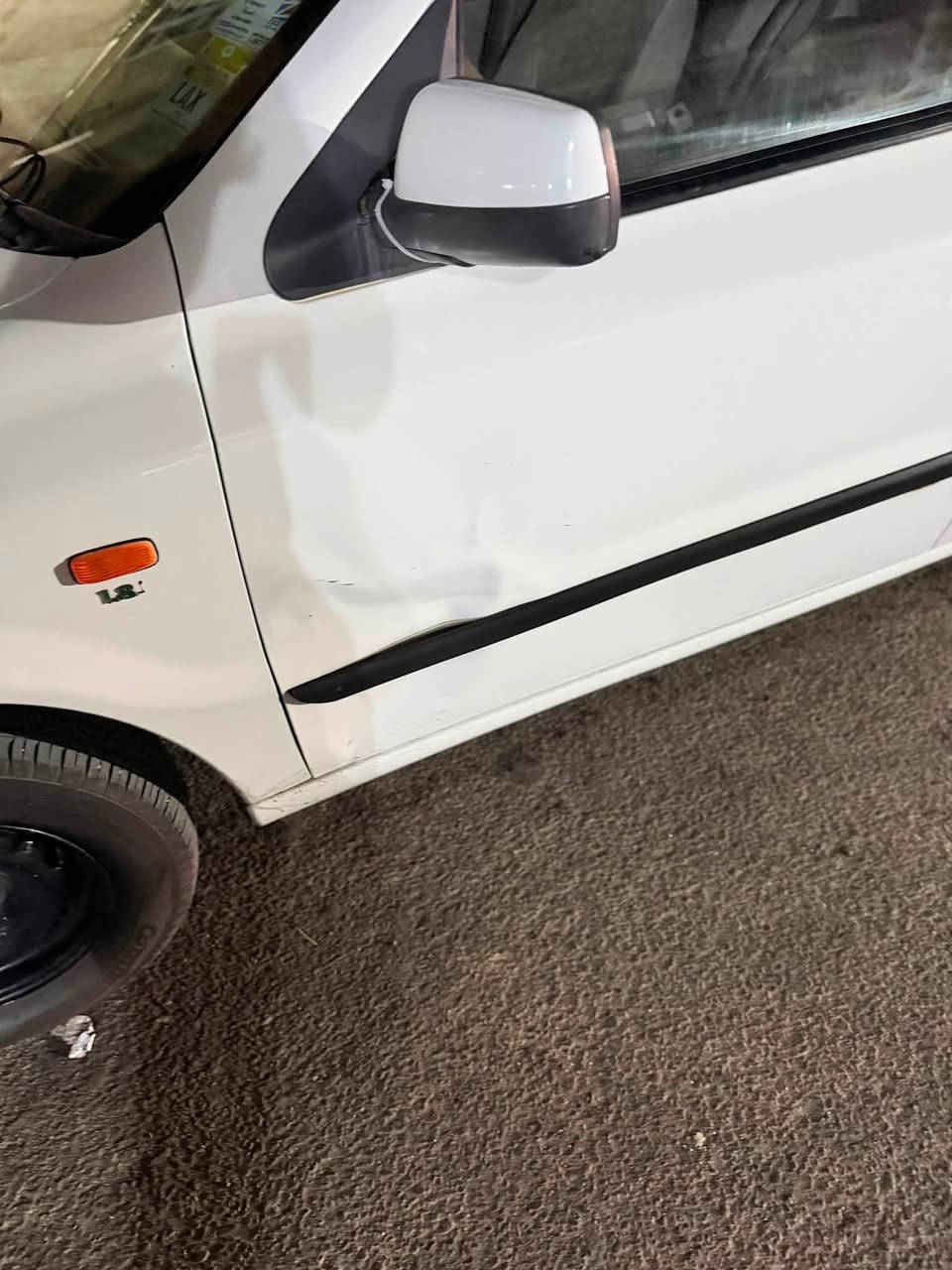 سمند 11مكينه فرنسي جاهزه كير مكينه تبريد تايرات غرفته ونصبته حلوه تبريد ثلج 
نضيفه حداديه كله جاهز سياره بدون ضربه او صبغ او فتح يعني شبه كفاله ماعده طخه بصيطه باب السايق وصندوك 
علمن سعره 44وبيه مجال حك الجيه مكاني كوت واسط الطشاش شارع القاضي 

تفاصيل اتصال ***********

