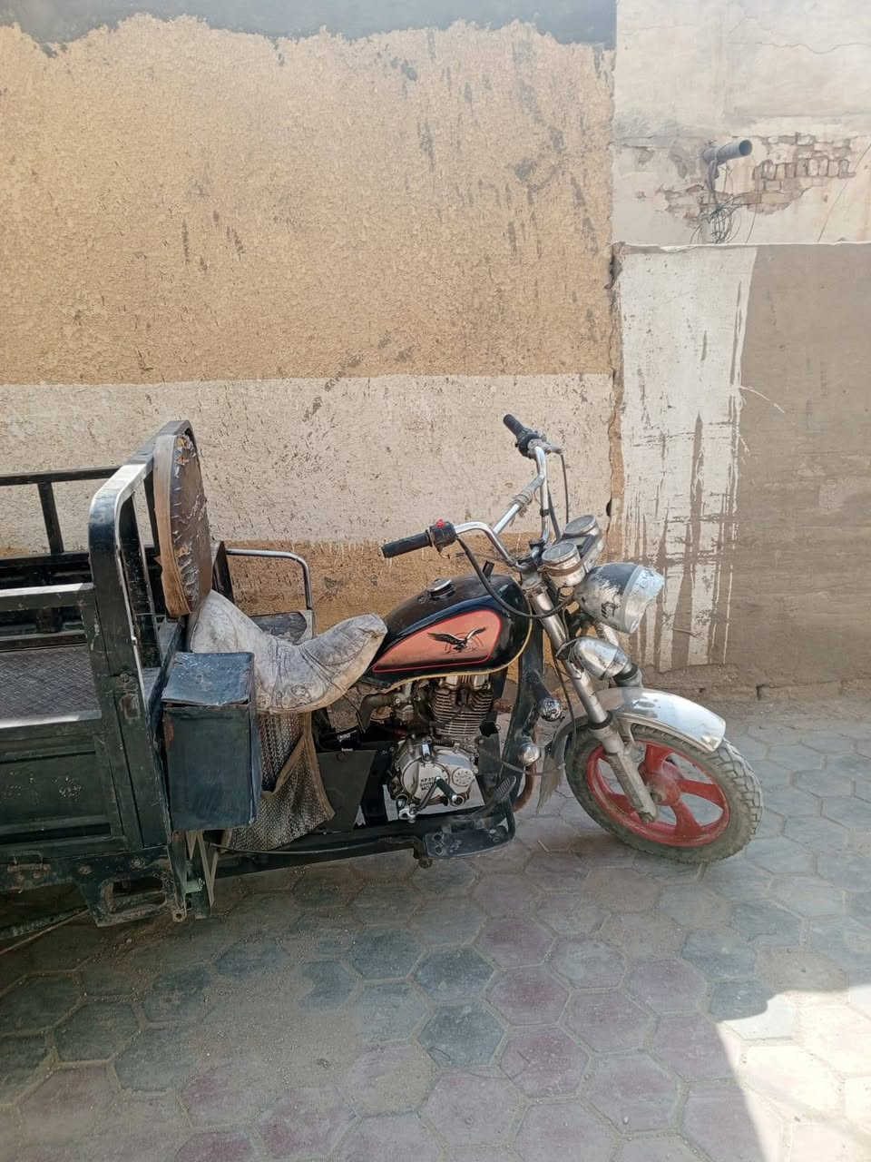 سلام عليكم ستوته للبيع جمره السعر ست ميه وخمسين وبيهه مجال كهربايات شغاله كلك المكان رميثه ***********
