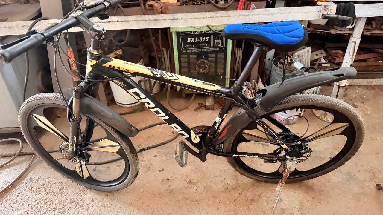 بايسكلات للبيع🚲
✨الاسعار مكتوبة في الصورة ✨
للاستفسار على الاسعار اتصل على الرقم{[***********]} او خاص
« جميع الاسعار قابلة للتفاوض »🩵
