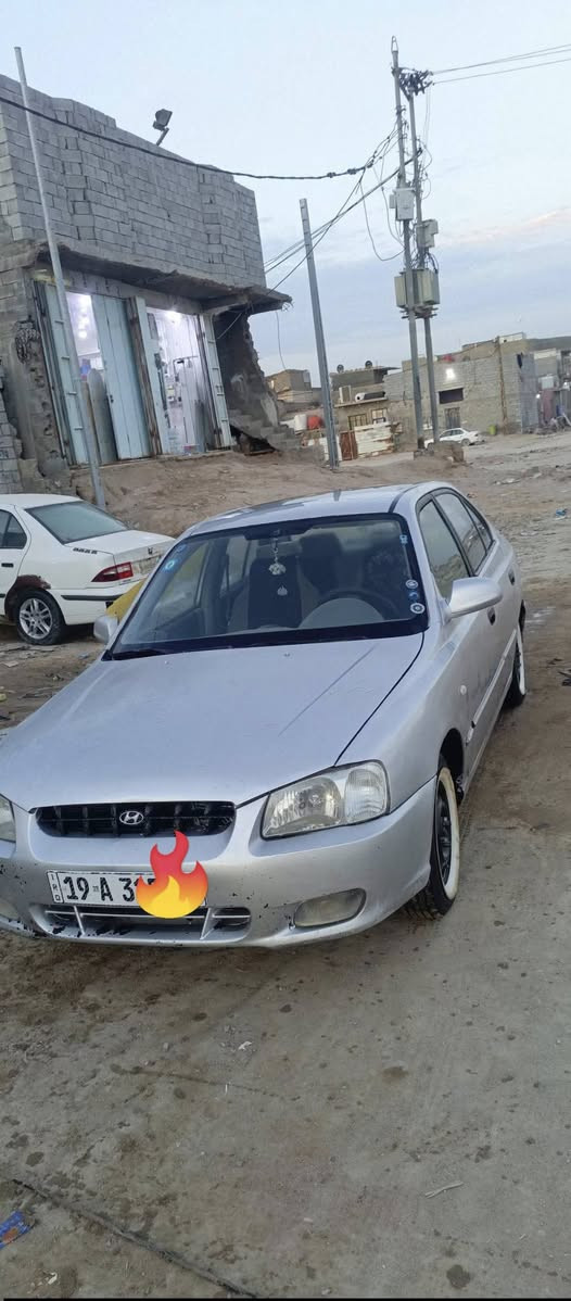 السلام عليكم أكسنت فيرنه مديل 2000 محرك 1600 كير عادي رقم كربلاء بأسمي  سياره حلوه خير من الله نقصها بس تبريد تايرات تخم جديد سياره شغل وطلع وين مايعجبك السعر 45وبيها مجال مكان سياره البصره الزبير مو شراي لا تتصل رجآ ***********
