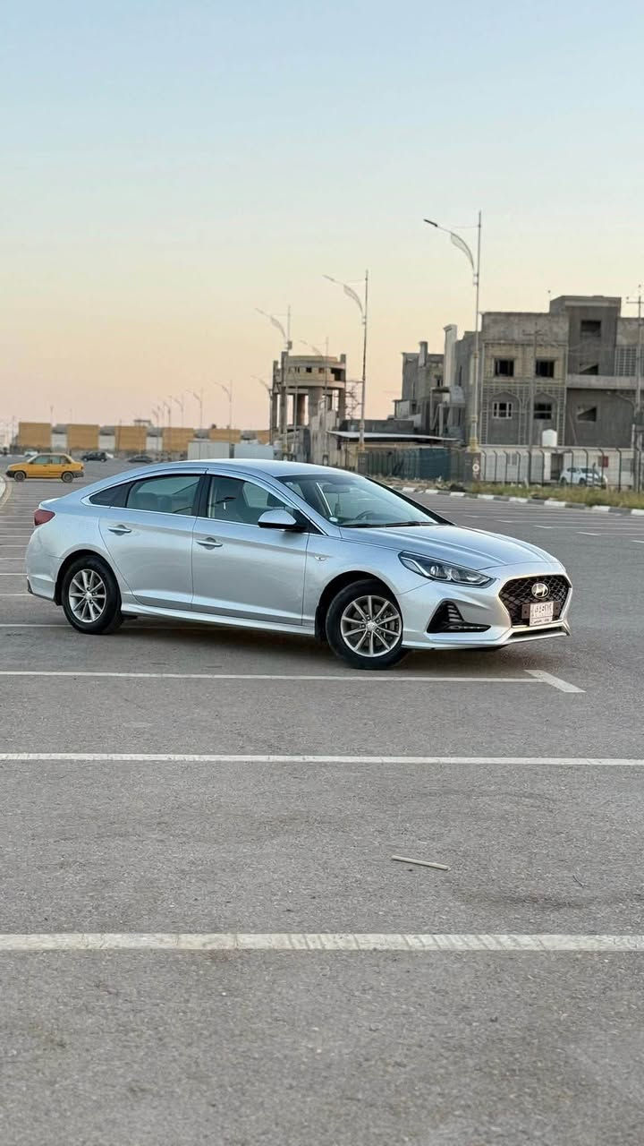 هونداي سوناتا وارد كوري ..
اصـــل غـــاز 

موديـــــل 2021

رقـــم بغـــــداد

حــــرة - بأسمي ..

ماشيـــة 50 الف

مكفولة عدى شبر بارد بالچاملغ عكس السايق

مكانها كربلاء 

للتواصل ***********
