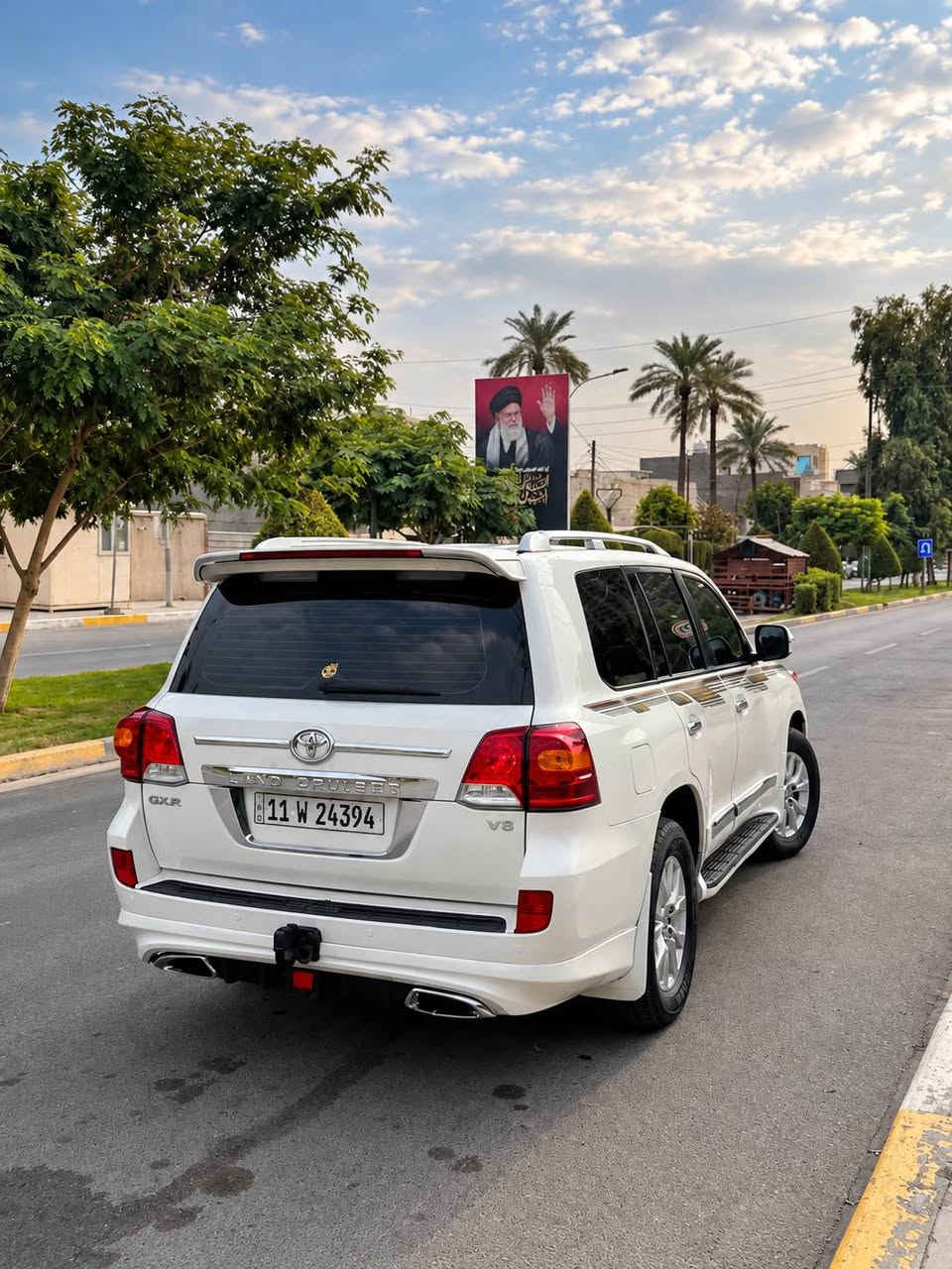 لاندكروزر • ٢٠١٥ • الكرادة