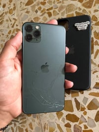 ايفون ١١ برو ماكس • ٢٥٦ • بطارية ١٠٠٪