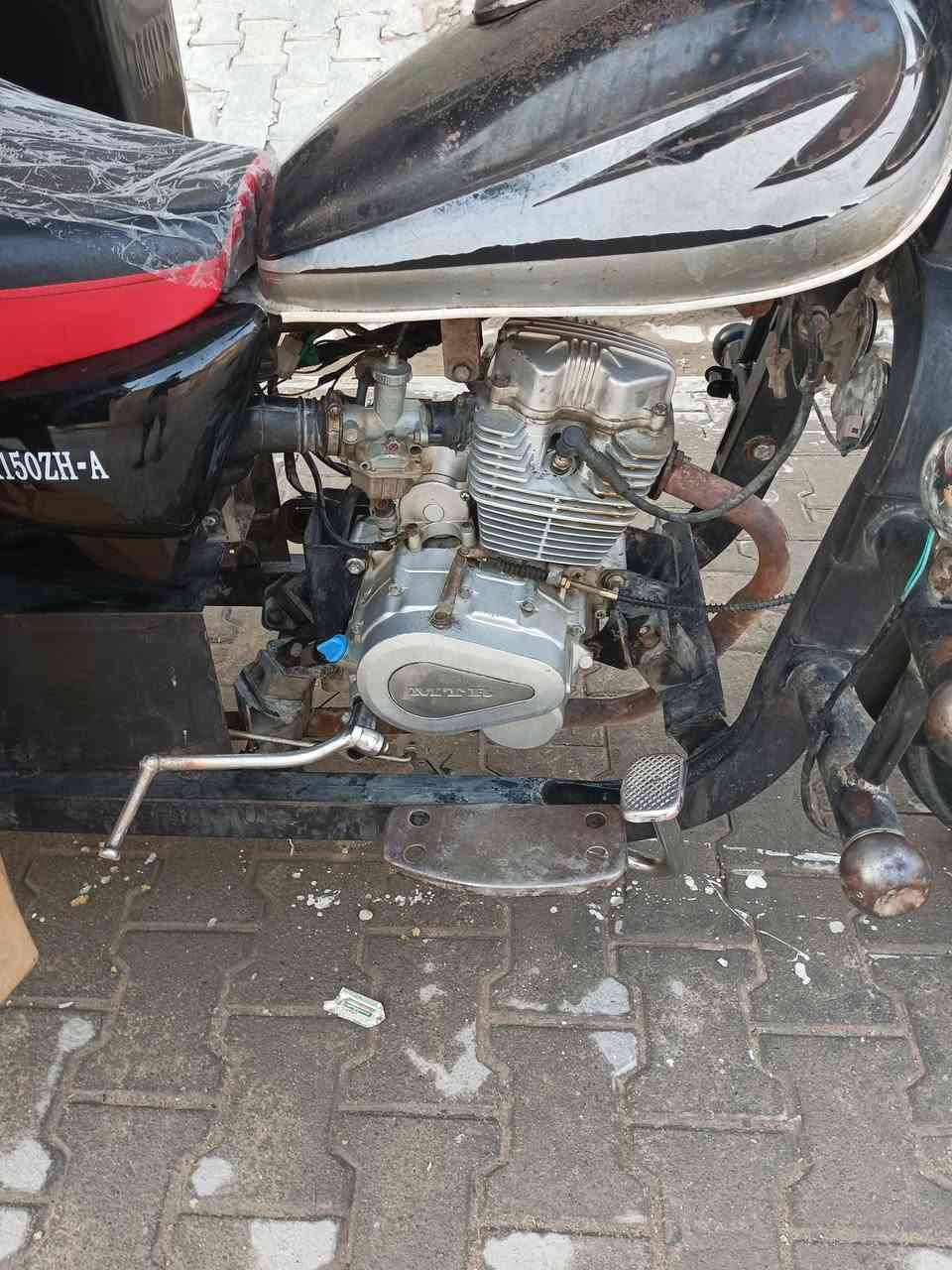 للبيع ستوته خير من الله شوف عينك كلشي شغال بيهه‏‪***********‬‏
نكره سلف مكينه مجفته مره وحده كهربائيات كلهه شغاله
مديل 16 تنباع كامله ستوته مكفوله كفاله عامه من لحيم
وخياس وشاصي وركبه وخادم للطيبين ستوته اوراق وكيلهه 
الجنابي مكاتبه كبل وي الوكيل مداور بسمك وتحياتي
