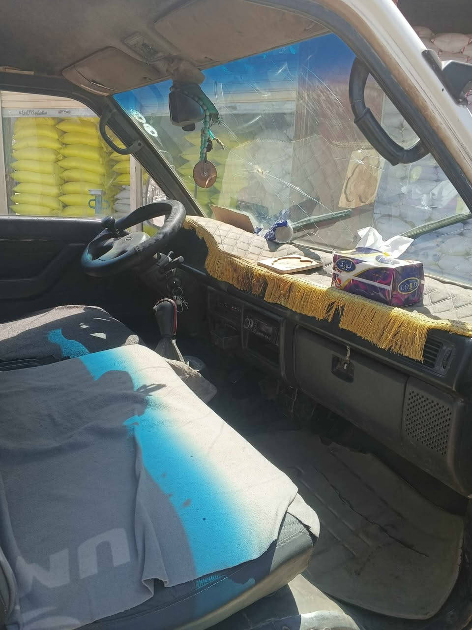 سيارة نضيفة بدون صبغ نهائية موديل 1996 مكينة مجفتة جديدة ماماشي عليها مسجل شغال كهربائيات شرط الفحص نمرة اربيل سيارة جاهزة و مجهزة شغل و امشي اي واحد يريدها يتواصل ع الواتس (***********) أربيل, العراق
