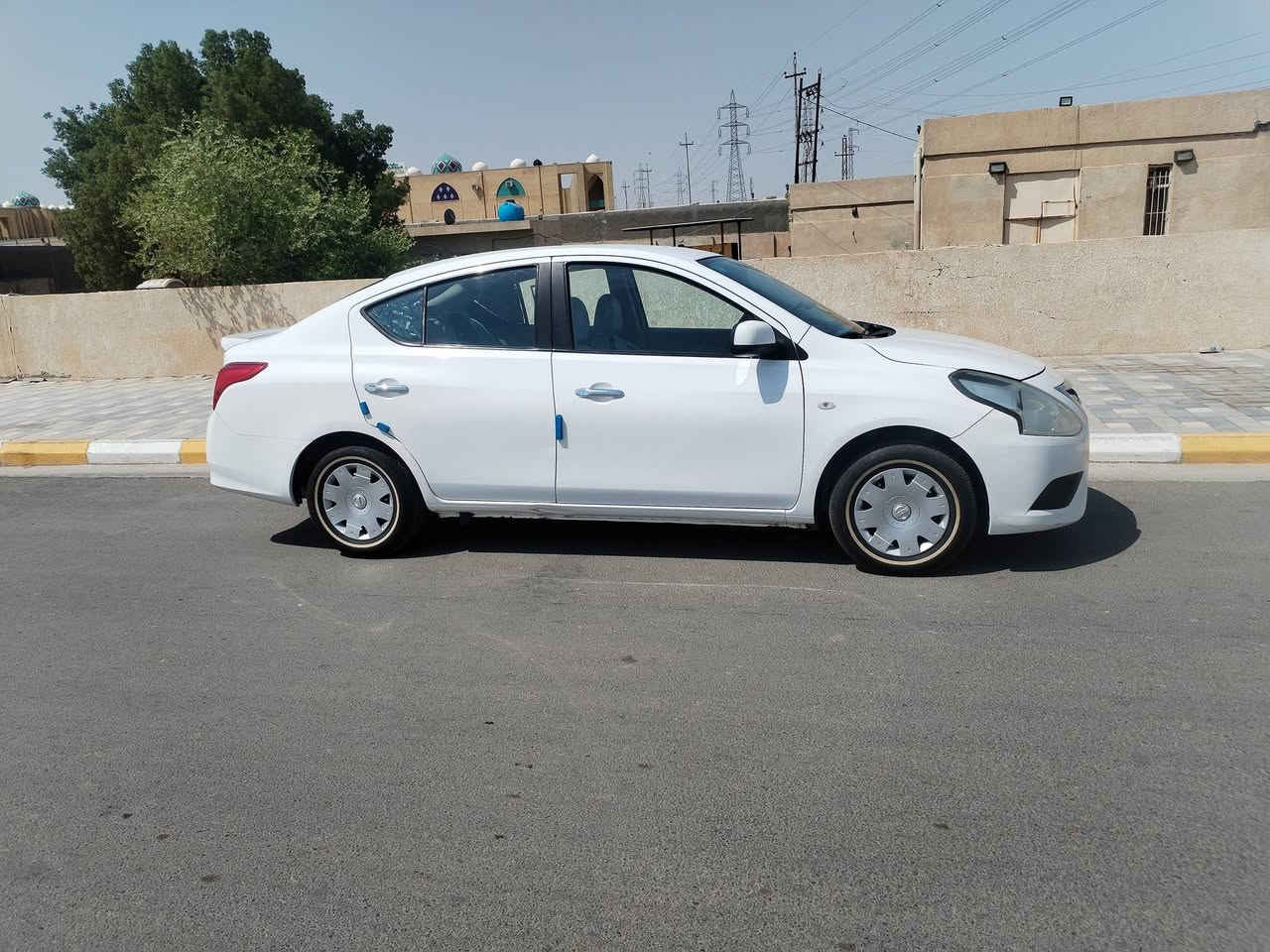 السلام عليكم 
نيسان سني هندي ابو لبليتة الزرگة موديل 19 رقم وهزة جديدة باسمي حصرا مداور ثاني يوم  السونار مرفق بالمنشور  سيارة جاهزة من كل شيء ماتخسر عليها فلس مكانها بالكوت مركز المدينة السعر 100 الاتصال على هذا الرقم ***********
