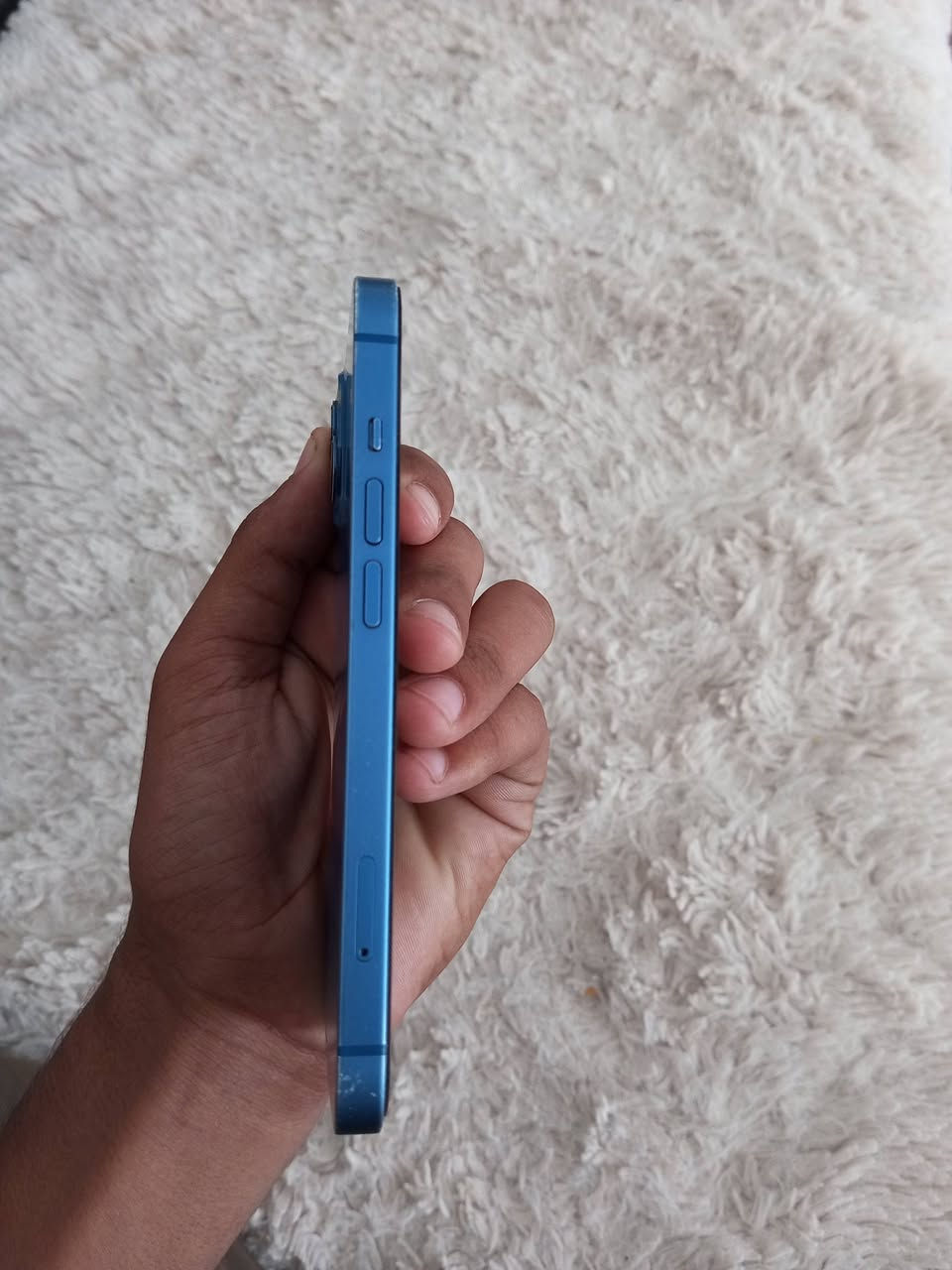 السلام عليكم

ايفون 13عادي للبيع 
ما مبدل بي شي بلادي التلفون 
بطاريه 75🔋
بي فطر بل ضهر خفيف 
ذاكره 128 
تك سيم
السعر 360 او بي مجال 
للستفسار ***********
