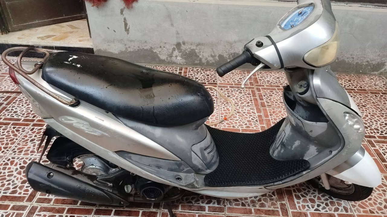 دراجه ماكس منغولي للبيع السعر 650وبيهه مجال لون رصاصي نظافة 💯 مكينه خرسه ما مفتوحه العنوان طويريج قرب الدفاع المدني***********
