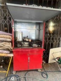 للبيع جمبر جاي كامل هوه والغراض السعر 250وبي مجال عنوان بغداد الاعظميه...