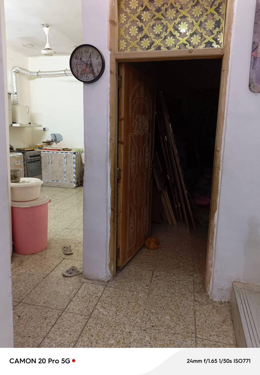 سلام عليكم دار للبيع اخوان م160ابحي البتول ابصف الطاقه الكهرباء البيت استقبال +3غرف+مطبخ+صحيات خارجي وحمام داخلي+ولغرفه الثالثه اسويت+ منطقه هدووو البيت طابو زراعي *********** /***********واتساب فقط ولخاص مفتوح

نص مكتوب في الصور:
- CAMON 20 Pro 5G 24mm f/1.65 1/50s ISO771
- CAMON 20 Pro 5G
- 24mm f/1.65 1/33s ISO839
- CAMON 20 Pro 5G 24mm f/1.65 1/33s ISO851
- CAMON 20 Pro 5G 24mm f/1.65 1/14s ISO5960
- CAMON 20 Pro 5G 24mm f/1.65 1/50s ISO628