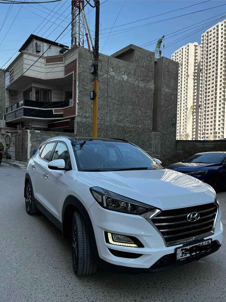 توسان 2019 كاصد
خليجي سونارها مرفق بالمنشور 
ماشية 78 الف كيلو متر 
فول مواصفات 
بانوراما 
بصمة 
شاشة 
كامرة 
كرسي كهرباء 
قطعتين تبريد 
مري شفط 
برده خلفيه
شاحن وايرليس
تحكمات ستيرن 
3 انظمة قيادة 
السعر 175 وبيه مجال
للاستفسار: ***********
مكان بغداد بغداد, العراق
