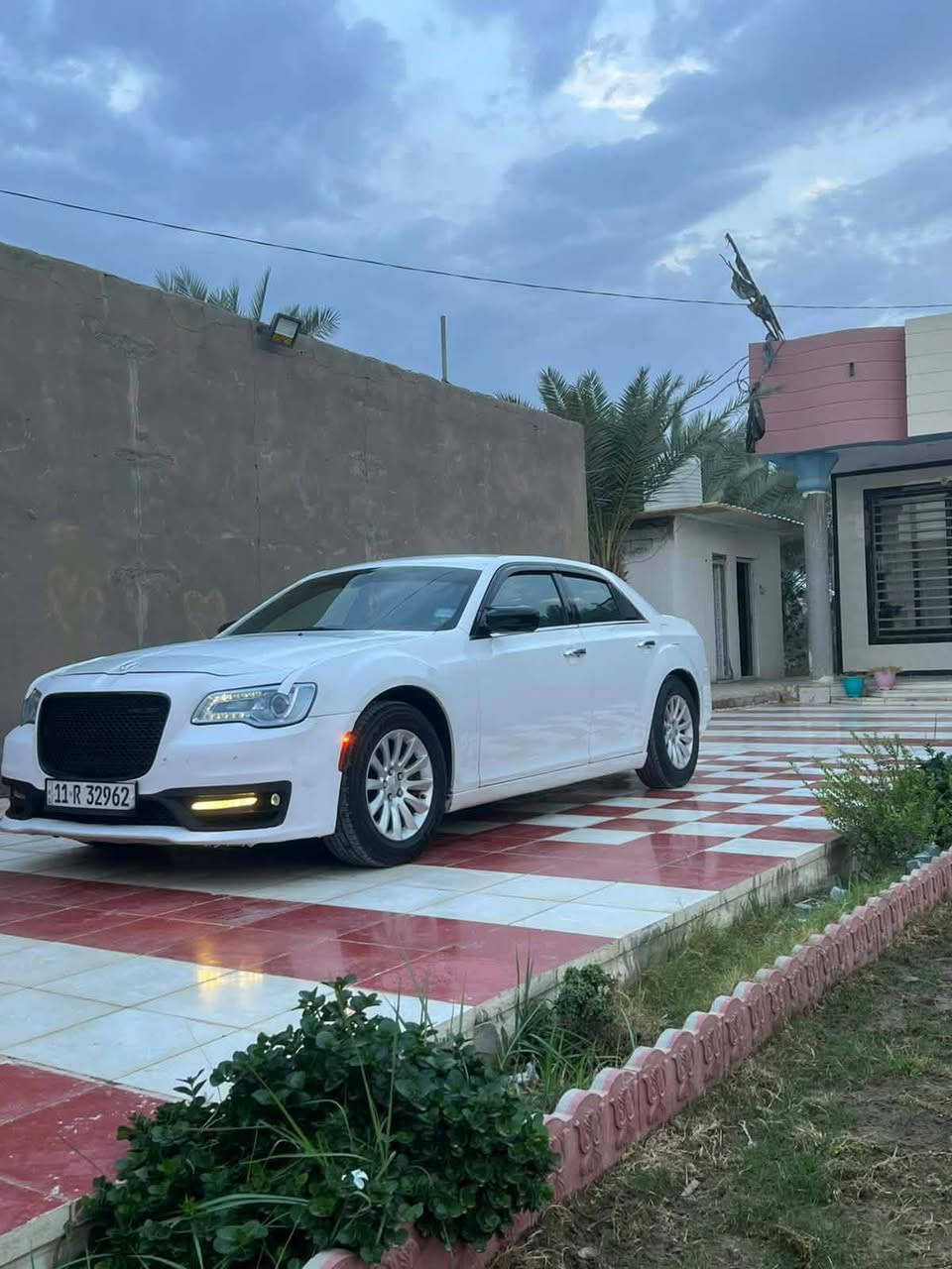 ٢٠١٢ • ٣٦٠٠ • فول مواصفات