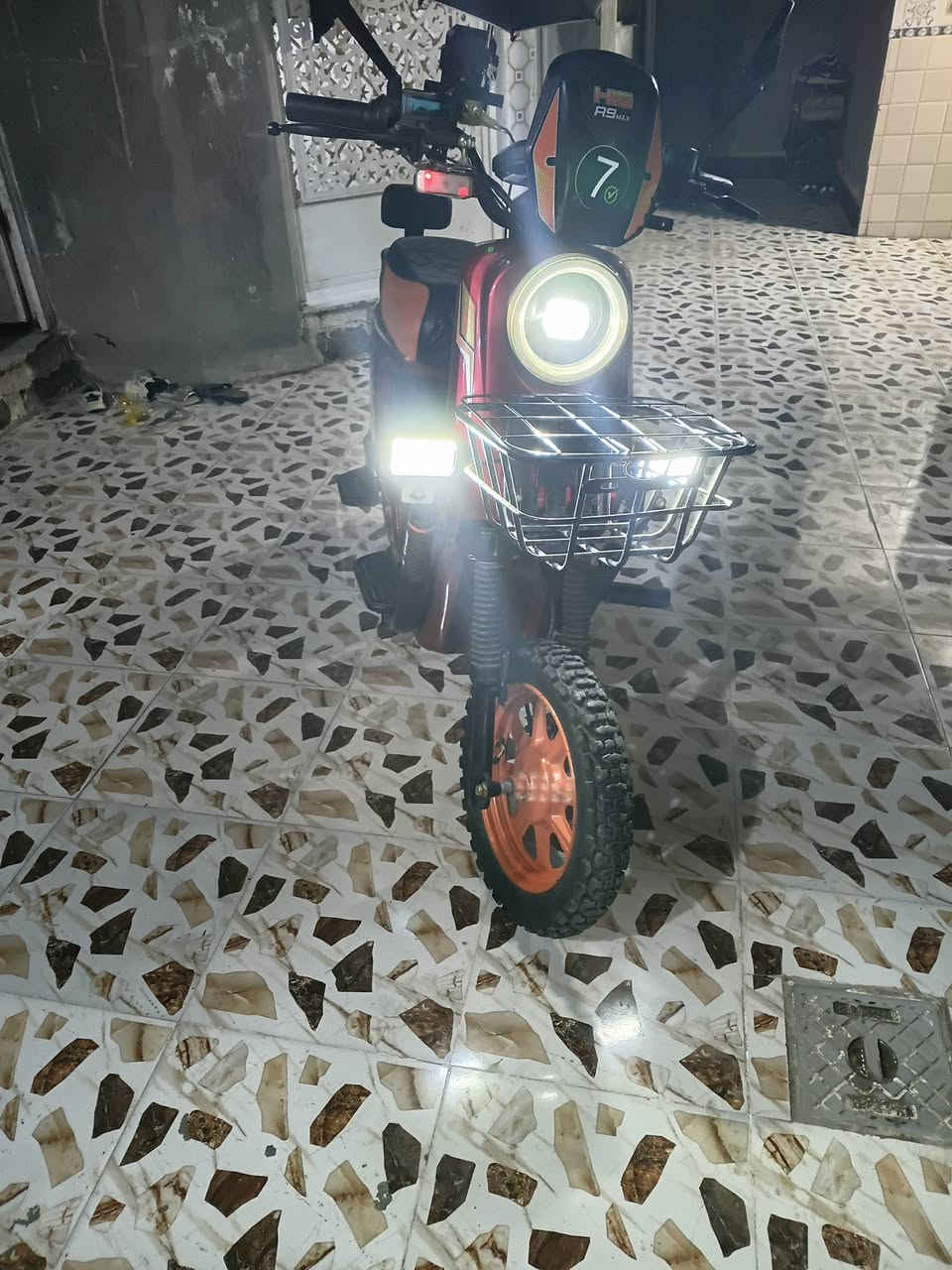 ديالى_بعقوبة • HIS R9 MAX • ٥بطاريات