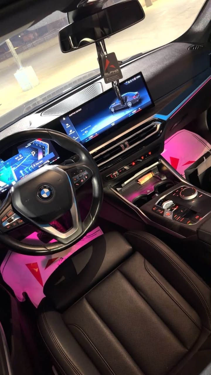 1. BMW 330i موديل 2023
2. وارد أمريكي
3. كلين
4. الممشى 48,000 ميل
5. محرك 2.0 Turbo
6. گير أوتوماتيك
7. دفع خلفي
8. لون أسود
9. داخلية جلد
10. فتحة سقف
11. شاشة ومواصفات حديثة
12. كاميرا خلفية وحساسات
13. تشغيل ودخول ذكي
14. إضاءة LED
15. جنوط رياضية
16. السيارة نظيفة جداً من الداخل والخارج
17. الفحص متاح بأي مكان يختاره المشتري
18. السعر:31 الف دولار 
19. الموقع: بغداد
20. الاتصال:***********

