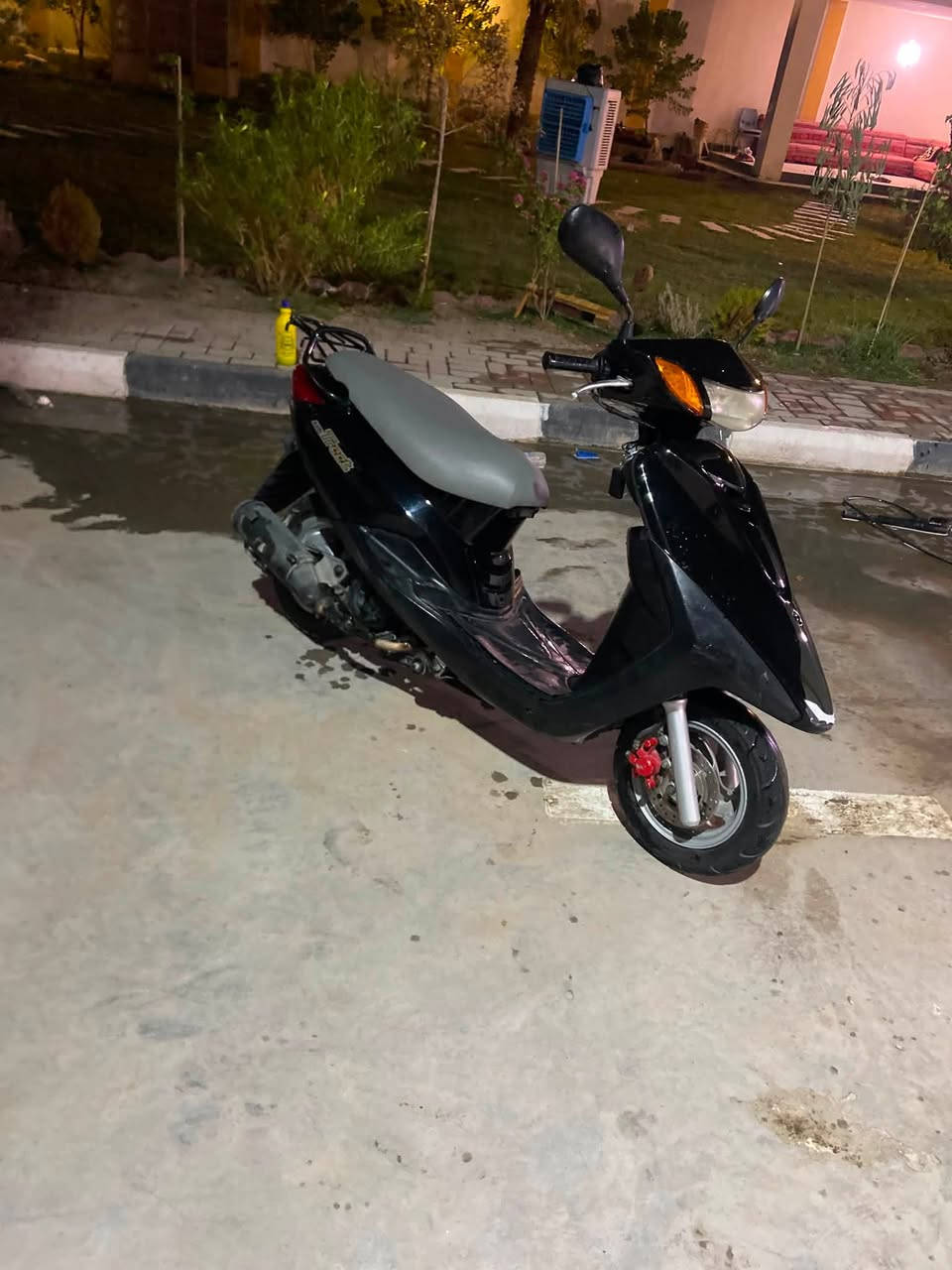 دراجه بريز اكسز 140 للبيع محرك مالته مفتوح مبدل بي ولفات وكفرات مبدلة للجمالية دراجه بيه كلج امامي رياضي بيه شلعه خير من الله بس بيه سلف بي ضعف تشتغل هندر كهربائياته كله شغاله 
رايده ب 500 وبيه مجال 
مكاني بغداد الزعفرانية 
رقم ***********

