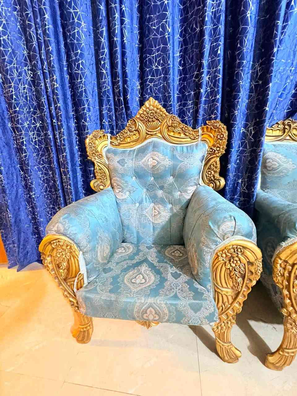 السلام عليكم شباب
تخم ونص للبيع 
مع سيتين طبلات 
مستخدم قليل 
الاتصال على الرقم 
***********
