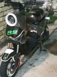 R9 • موديل ٢٠٢٥ • ٥ بطاريات أصلية