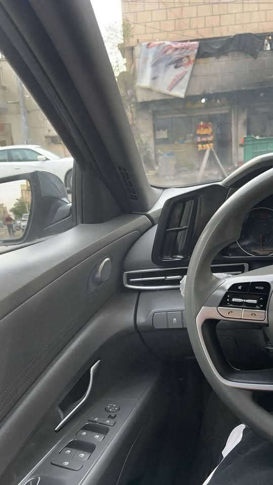النترا 2023 خليجي
مكفولة من الصبغ بيها رصعات صغيره

مواصفاتها معروفة 

1.شاشة تدعم كار بلي 

2.دخول ذكي 

3.فتحة سقف

4.تحكمات ستيرن 

5.اربع انضمت قيادة

6.محرك 1600

7.تشغيل عن بعد

8.حساسات امامي خلفي

9.تبريد قطعتين

10.كامرة خلفية 

ماشيه 72 الف كيلو

السياره خير من الله تجي وتشوف 

السعر 157$ وبيها مجال

‪‬ ‪السياره بأسم ابن عمي وهذا رقم تلفونه

 ***********‬

