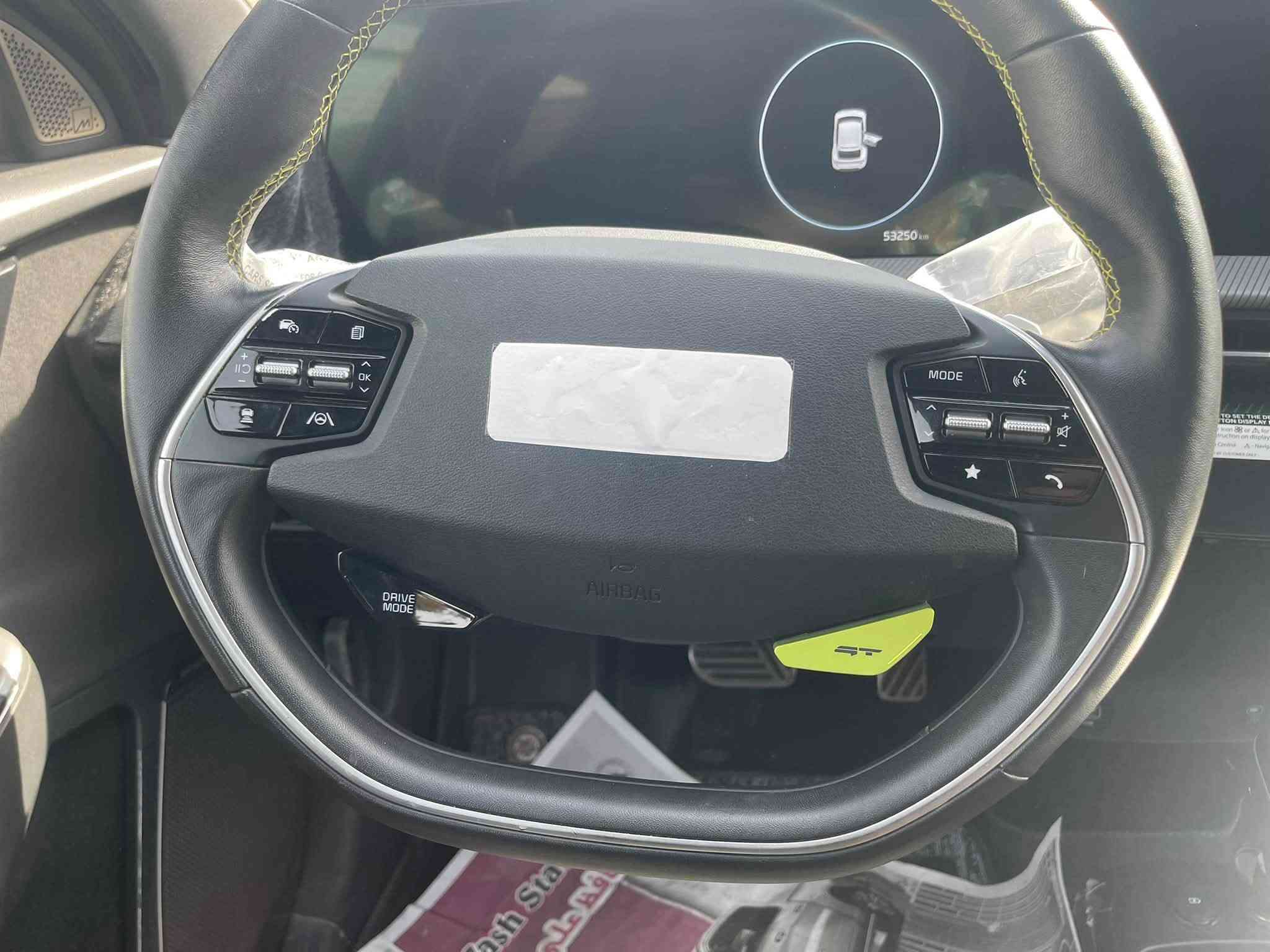 EV6 -GT الفئة الاعلى
💎 ســعــر ✅ ((( 205$ )))
المواصفات:.
بصمة + ترجع وتقدم من خلال البصمه
بانوراما
لايت عدستين 
لد نهاري 
اشارة لكزز من الشركه
تعديل كامل من التايرات+ الوياله من امريكا 🇺🇸
لوي برتقالي من 🇺🇸 وضعيه رياضي
6 حساسات اماميه و6حساسات خلفيه
رادارات امامي عدد 2 يم اللايت
رادارات خلفيه عدد2 
ولانقص بيها 
سرعتها من الصفر الى 100 ب 3 ثواني 
دبل ماطور خلفي +امامي
قوة حصانيه تعادل 580 🐎 🚀
كشنات اماميه +خلفيه تدفئه
وضع الانطلاق او اقصى سرعه الي هي الدكمه الخضراء GT
يدات كهربائية من خلال الفتح والقفل او التقرب من السياره
مري شفط
شحن لاسلكي 
شحن تايبسي
شحنUSB
كشن حضن رياضي مخطط 
بي خط اخضر يرمز للفئة مالتها وفئة السيارة
داتا شو
ماشيه 32 الف مايل فقط
ثلاث انضمة قيادة SPORT وECO وNORMAL
الشحنه الوحده تمشيك 550 كيلو
سماعات MERIDIAN SURROUND
داخل اسود مخطط بأخضر يرمز لفئتها
شاشه كبيره متصله 
صندوق كهرباء 
أشاير بالمري 
تكدر تنطي لبيتك كهرباء من خلال التحويلة مالتها 
السياره جديده بمعنى الكلمه 
هدوه وعزل ممتاز 👌 
ستيرن تدفئه
مثبت سرعه
تنبيه الخروج من المسار
ابل كاربلاي
شحن سريع بوقت قصير
انضمة  مساعده قيادة متقدمه
گير ماوس
اوتو هولد
هاند بريك كهرباء
كاميرات 360 إماميه وخلفيه وجوانب و360 درجه

حادث امامي بدون صبغ ولا شبر تبديل 
بنيد نفس اللون ودعاميه اماميه 
نفس اللون غير هاذا السياره مكفوله 
حته من الشخط 

رقم التواصل :-:-: ***********
