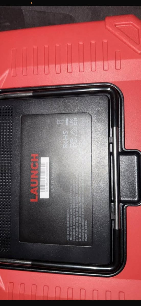 جهاز فحص سيارات احترافي (تشخيص الأعطال - Scanner / Diagnostic Tool) من شركة Launch الشهيرة، وتحديداً موديل X-431 HD (المخصص لفحص الشاحنات والآليات الثقيلة بالإضافة إلى ملاءمته للفحص الشامل مع مجموعة الاصدار البرمجي 
الاصدار البرمجي X-431 HD V7.07.007)، 
وياالفيش والوصلات (Adapters) الخاصة بربط الجهاز بمختلف أنواع الشاحنات والسيارات القديمة والحديثة التي لا تحتوي على منفذ OBD العادي.
***********الرقم فقط واتساب
