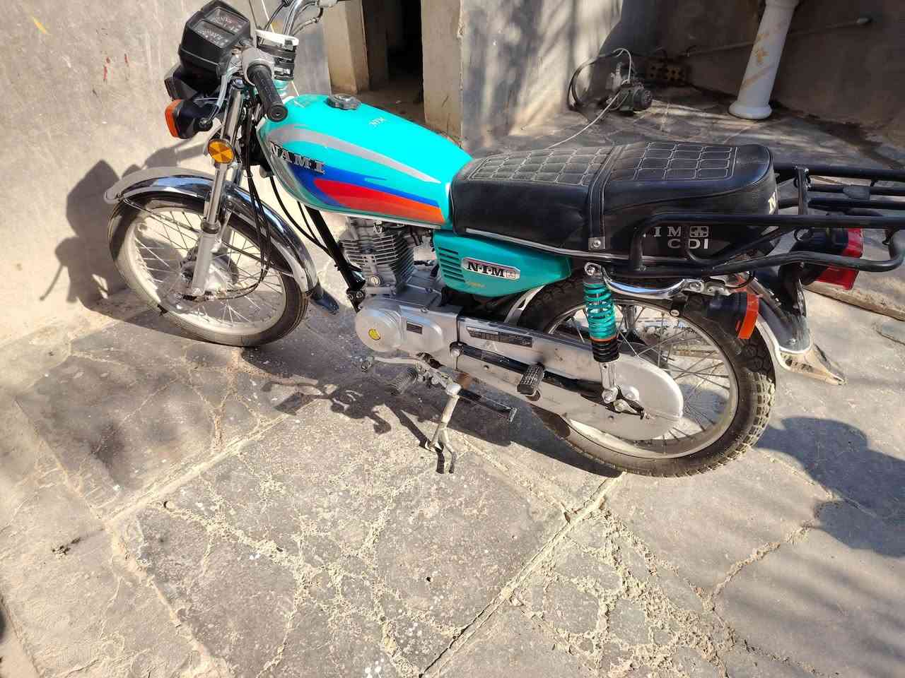 سلام عليكم شباب دراجه البيع مديل26مكفوله كفاله عامه من كلشي السعر750وبيهه مجال السكن بغداد النهروان رقم***********
