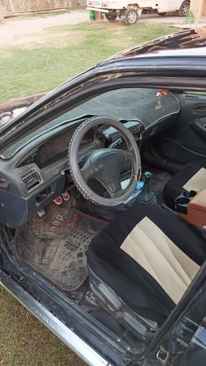 للبيع سيفيا موديل 95محرك جديد لانتقيص ولاتبخير كير جيد تخم تاير باتري جديد مكلف بنشر اتصال على صاحب السيارة‏‪***********‬‏
