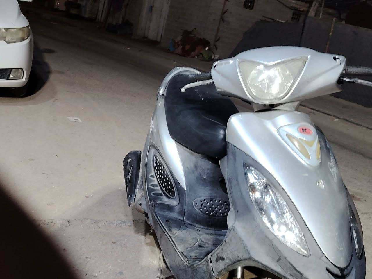 سلام عليكم دراجة كامكو v2 حاويه مامفتوحة شرط الفحص للبيع سعر 700 الف وبيها مجال للشراي للتواصل خاص او عالرقم ***********
