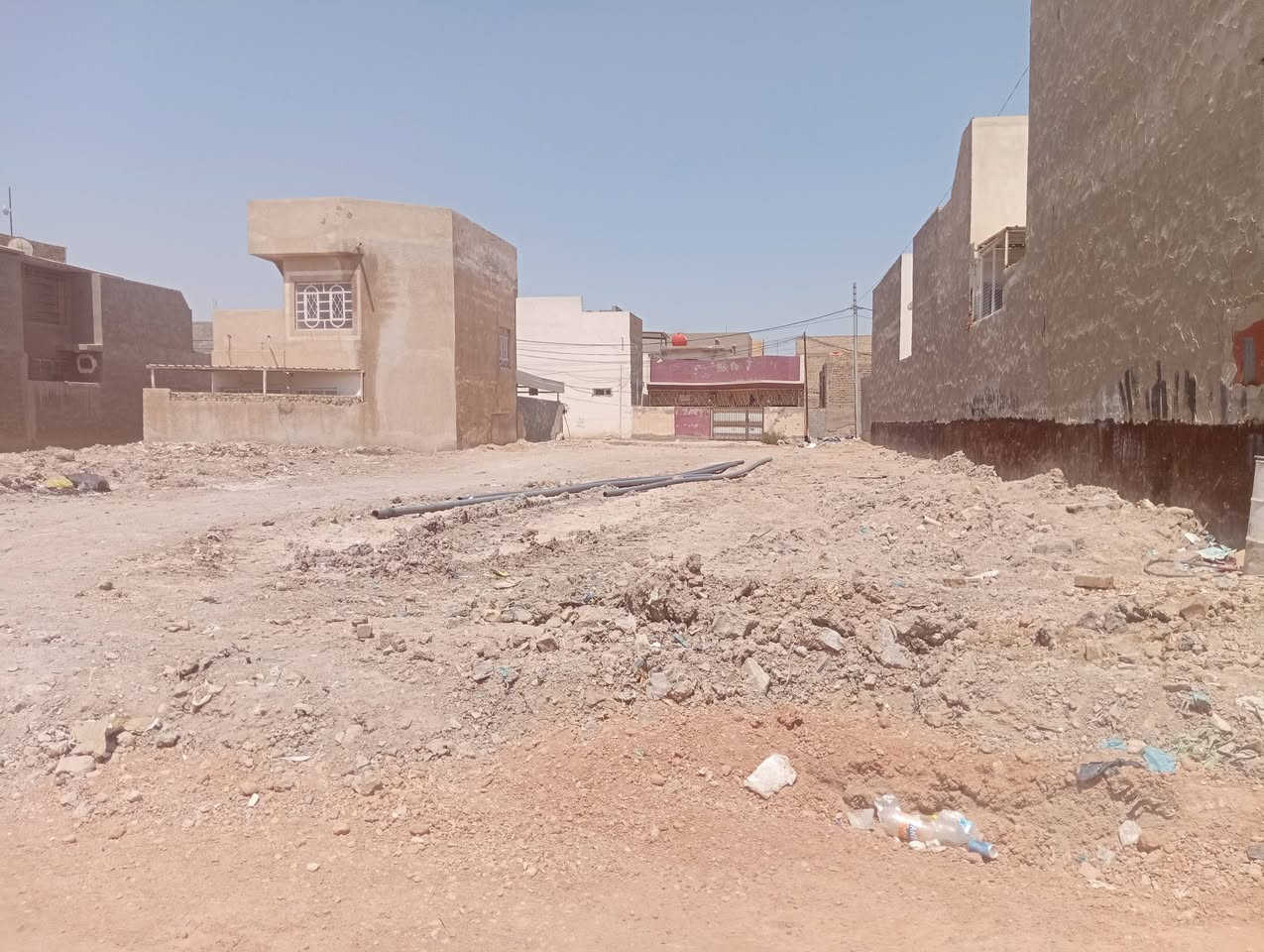 يوجد قطعة طابو صرف
المساحة 280 الوجه 14 والنزال 20
تنباع كلهة اونص من عدهة 
مساحة النص 140 الوجه 7 
شارع 80 محيزم 4 حي القضاة 
مقابل مسجد الرحمن 
المنطقة مجاري كامله باقي بس تبليط 
للاستفسار مراجعة مكتب الشارقة للعقار مقابل مسجد الرحمن الاتصال اوعبر المراسلة ***********
