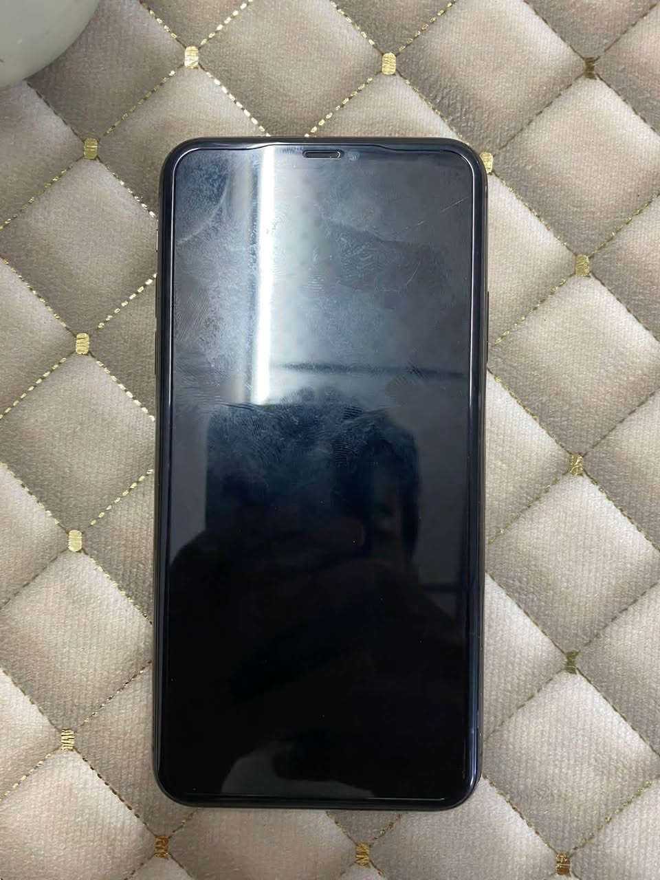 ايفون 11 برو ماكس  
ذاكره 256
بطاريه 72  
دبل سيم كارت 
ايفون نضيف ومامبدل بي شي فقط شاشه اصليه Gx والباقي كلشي بلادي مامبدل وسعر 
مناسب سعر جهاز 230 وبي مجال  

للتواصل ***********
