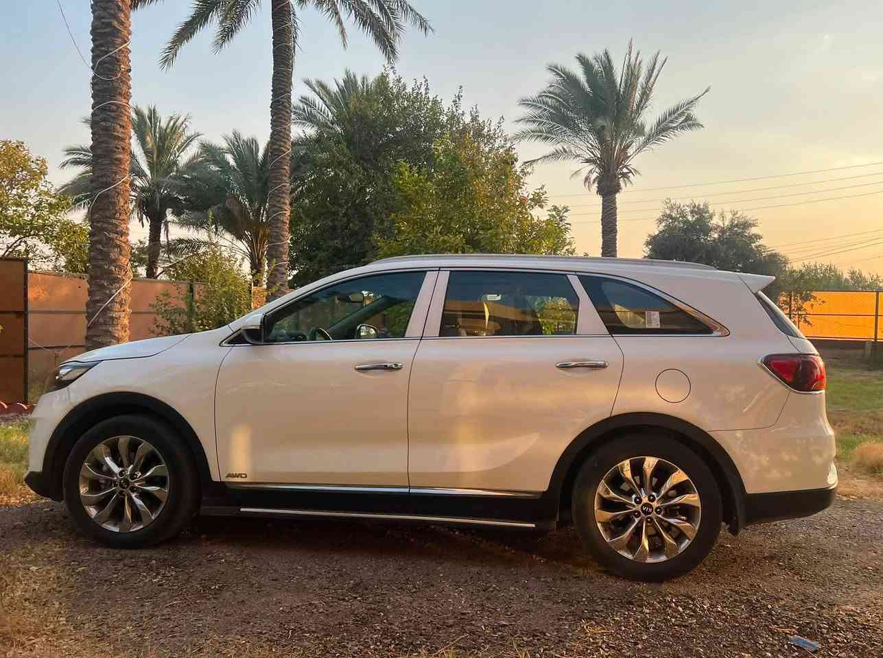 سورنتو 2018 GT-Line فول مواصفات 1/1  - السيارة 6 سلندر فور ويل ماشيه 95 حقيقي بيها فقط صبغ ربع الجاملغ الامامي سيارة نضيفه السعر 233 التواصل ***********
